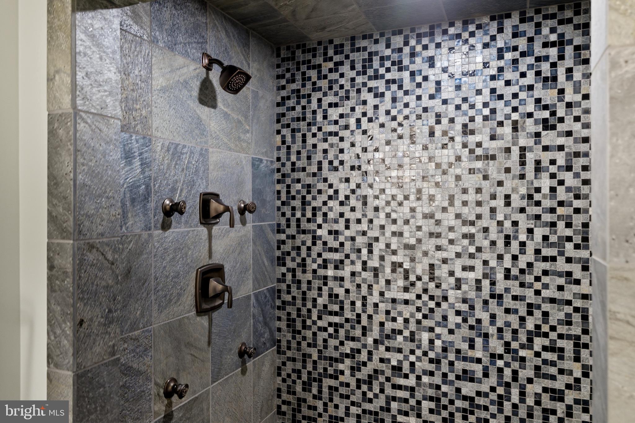 GLENBROOK - Residential