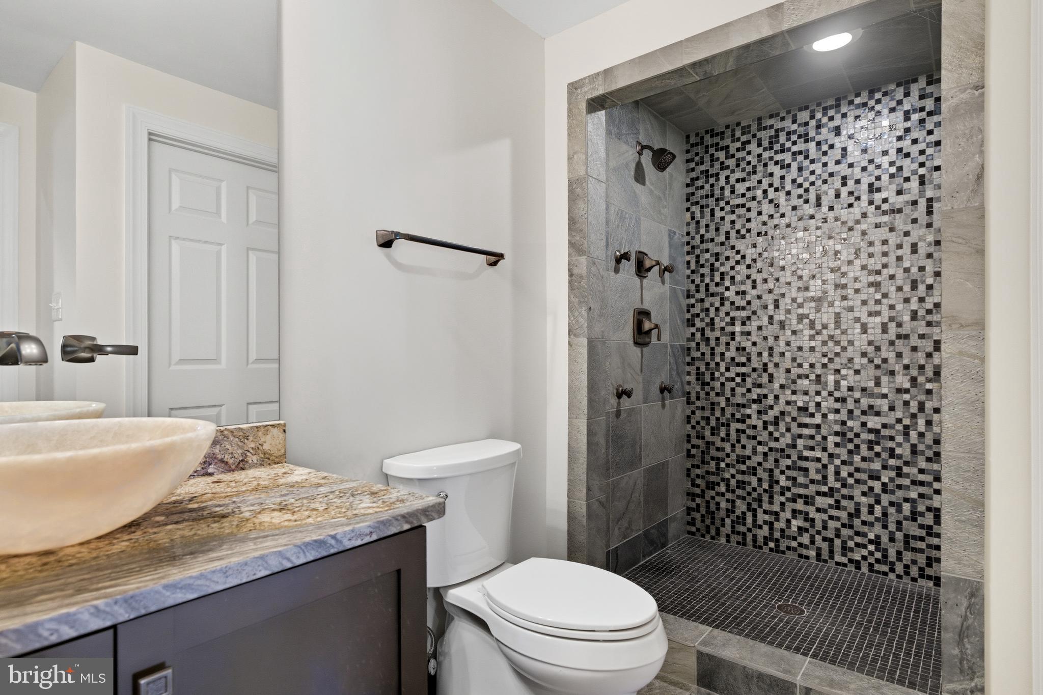 GLENBROOK - Residential