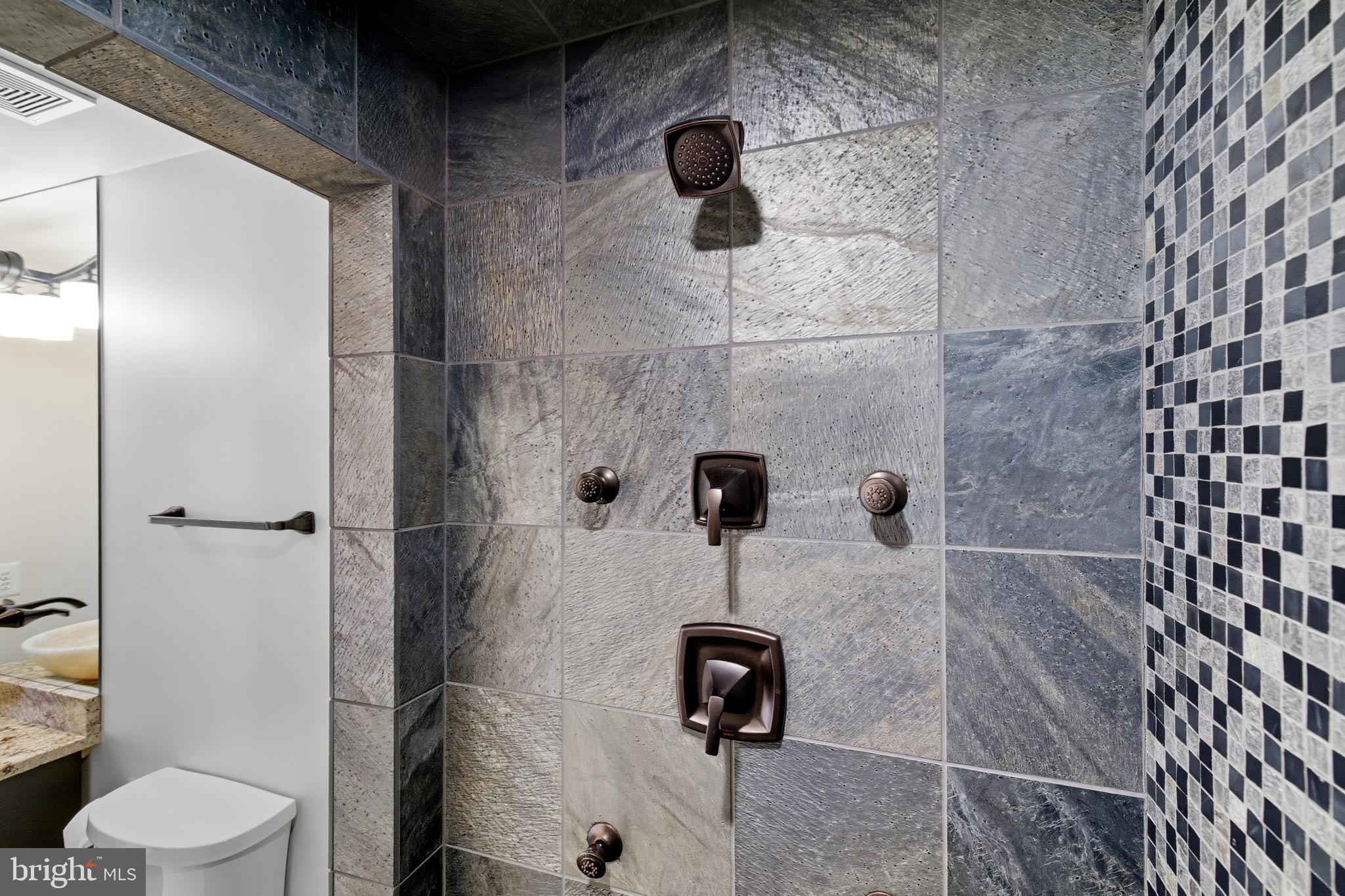 GLENBROOK - Residential