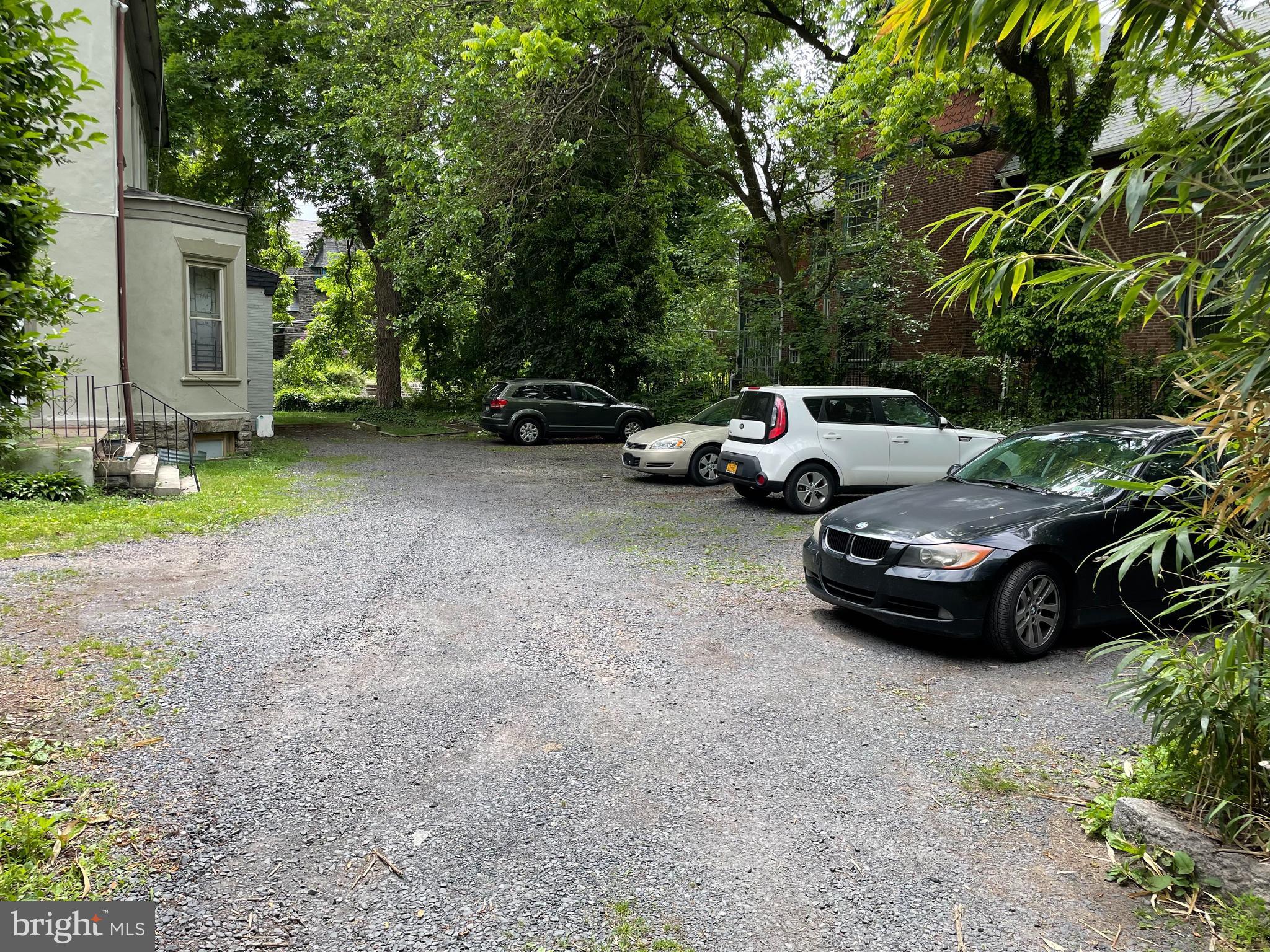 GERMANTOWN - Commercial Sale