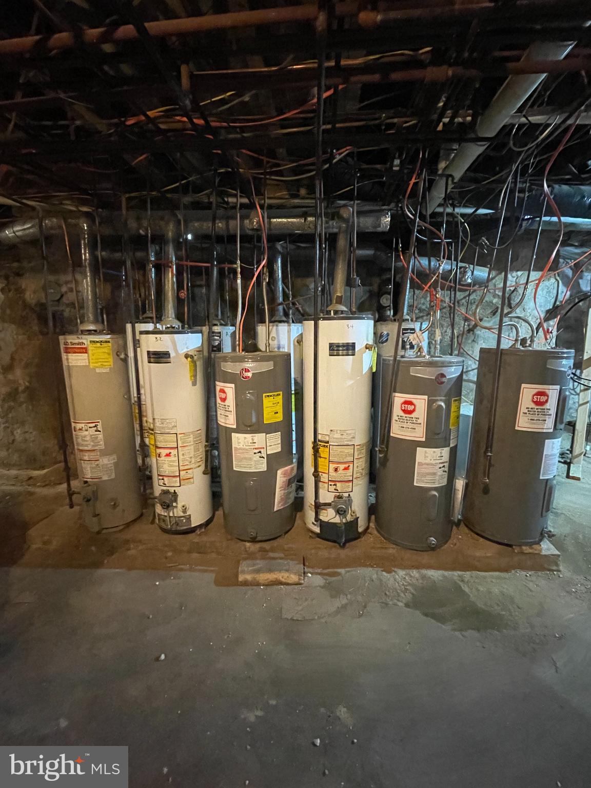 GERMANTOWN - Commercial Sale