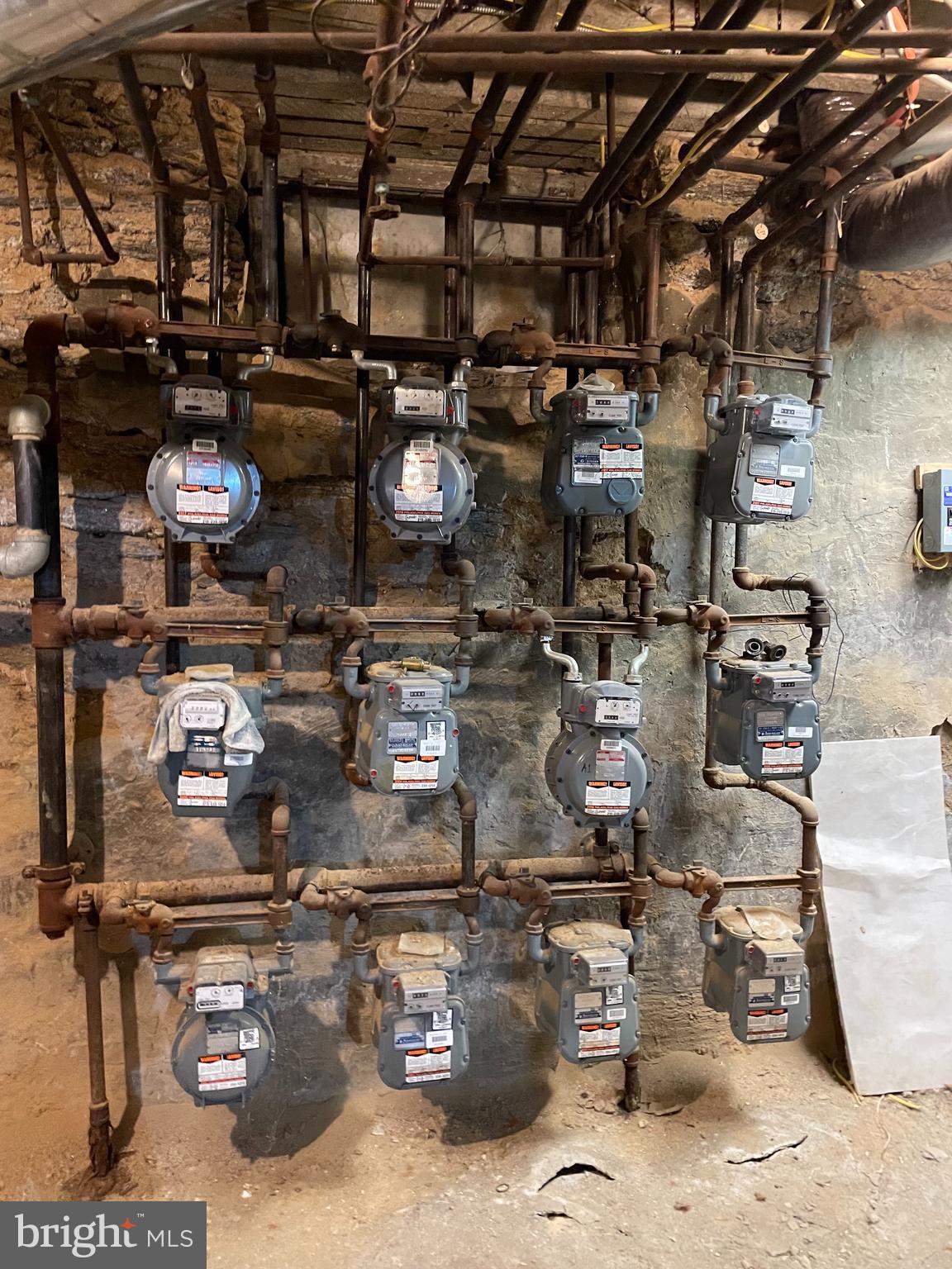 GERMANTOWN - Commercial Sale