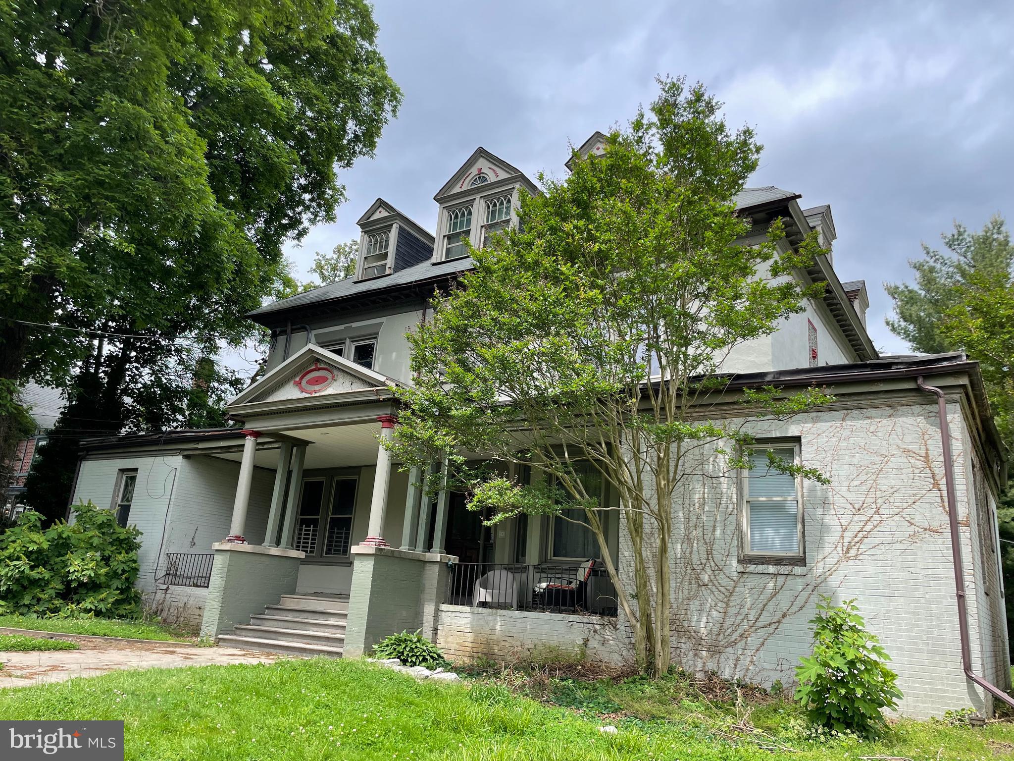 GERMANTOWN - Commercial Sale