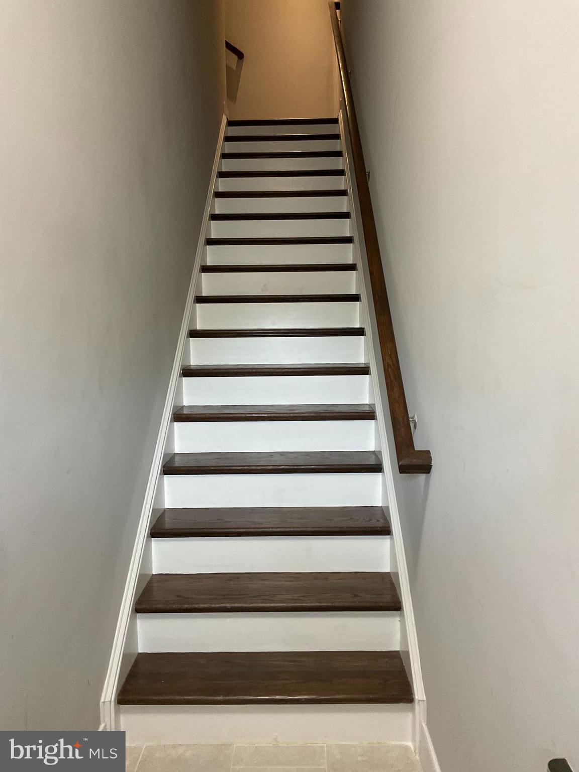 LANSDOWNE TOWN CENTER - Residential Lease