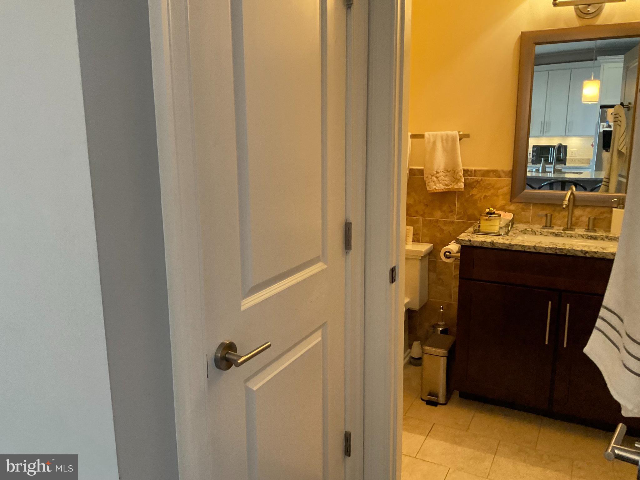 LANSDOWNE TOWN CENTER - Residential Lease