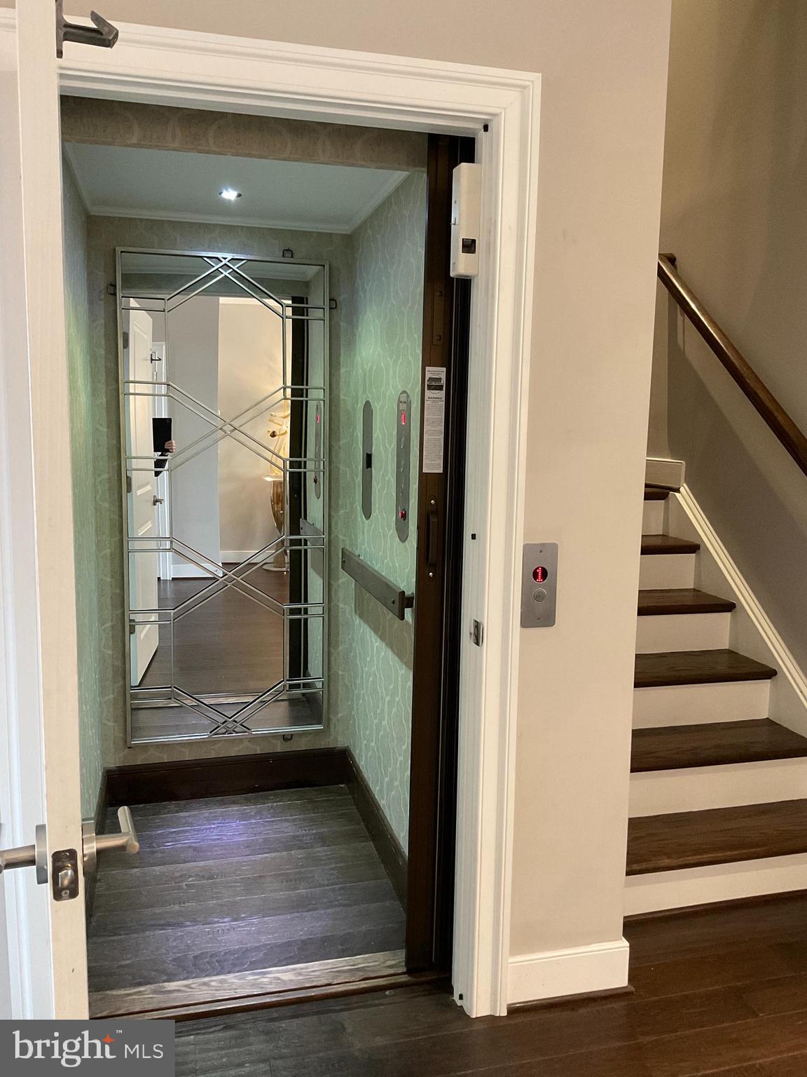 LANSDOWNE TOWN CENTER - Residential Lease