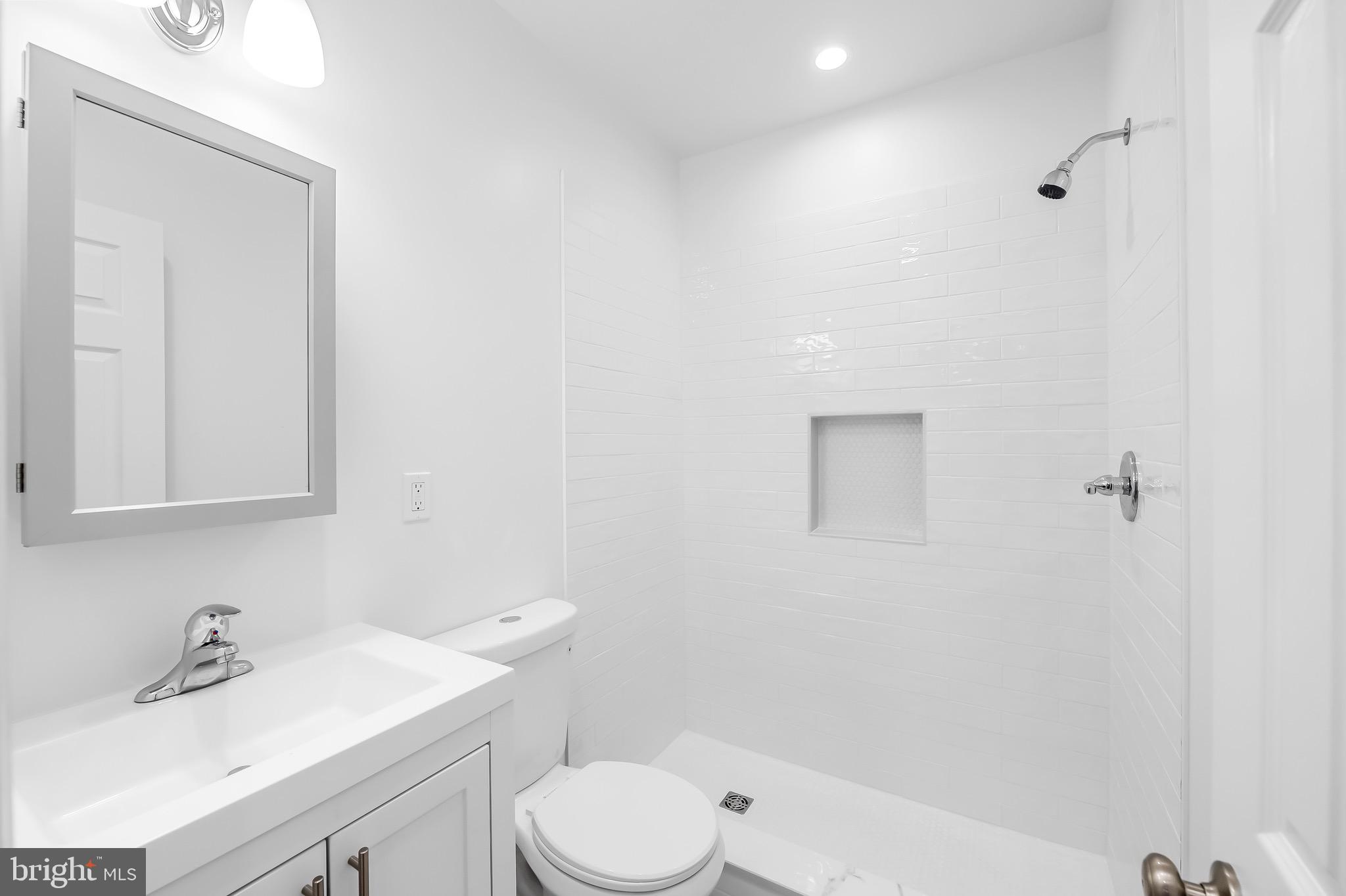 RIDGELY'S DELIGHT - Residential Lease