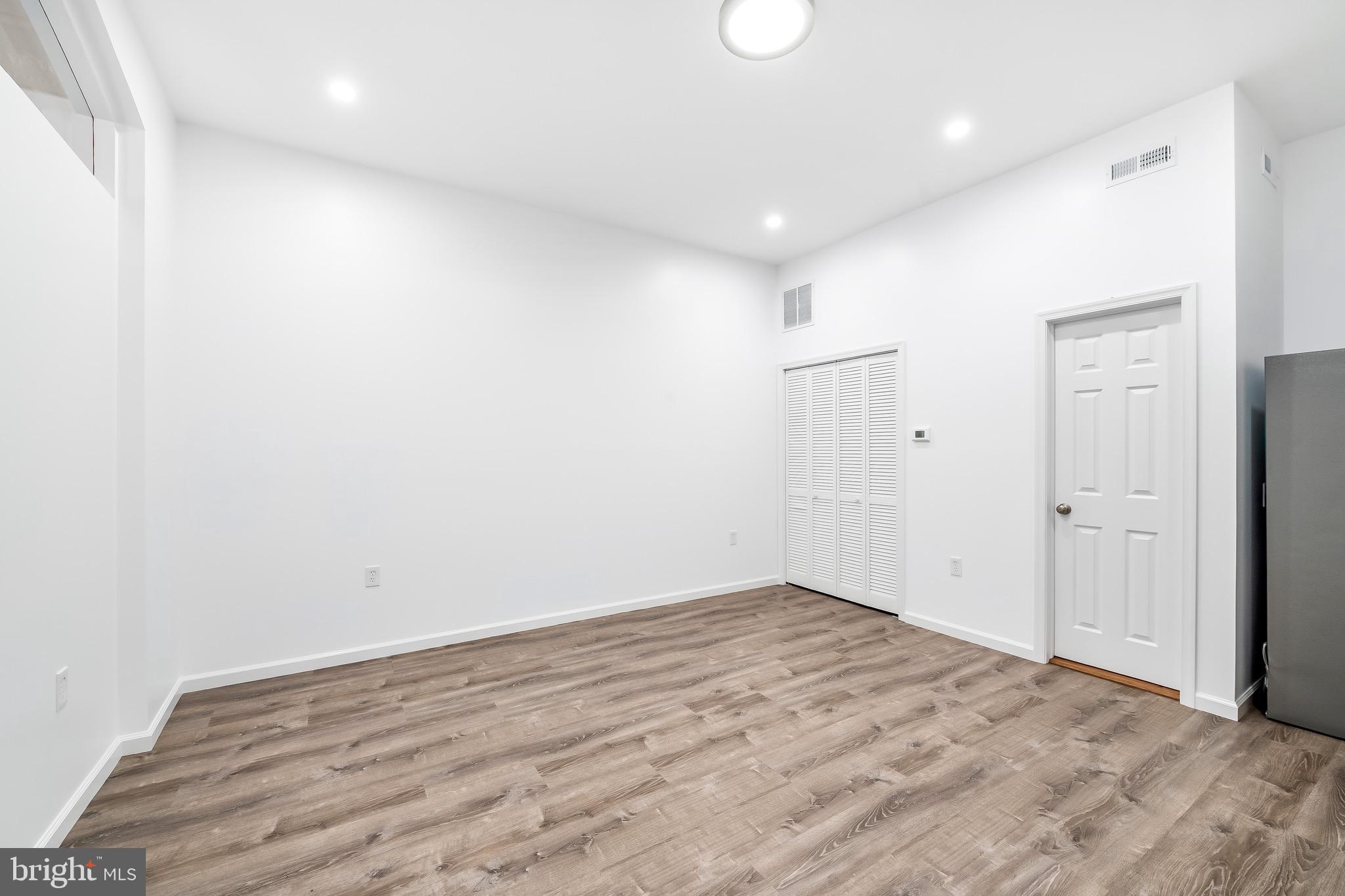 RIDGELY'S DELIGHT - Residential Lease