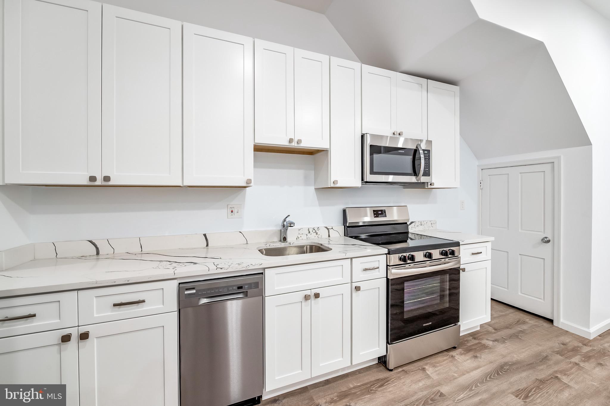 RIDGELY'S DELIGHT - Residential Lease