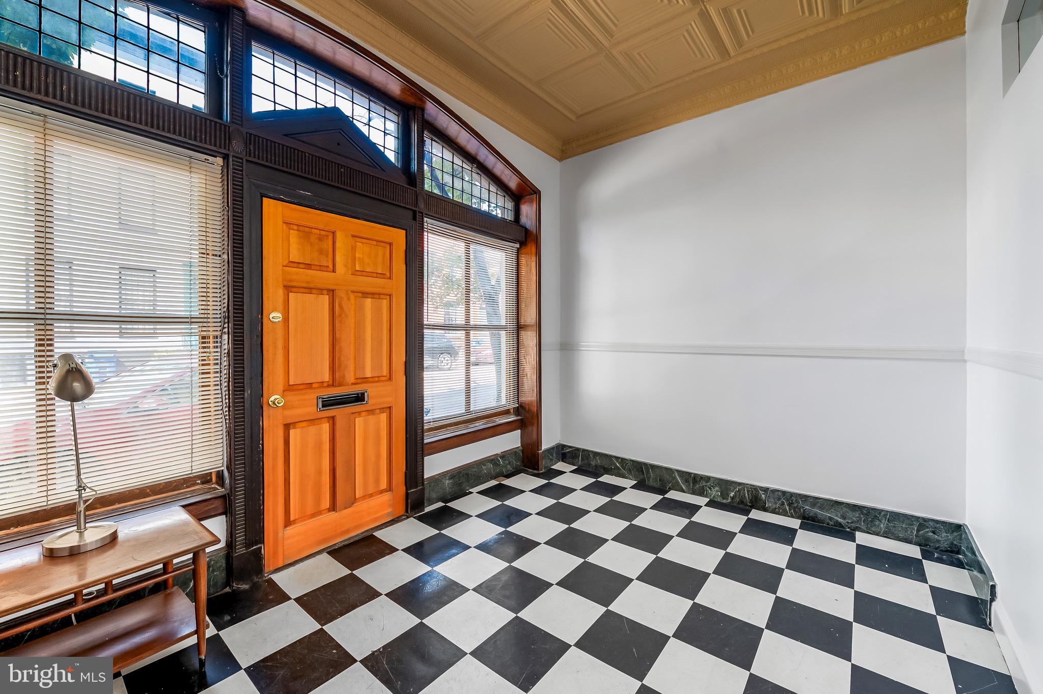 665 WASHINGTON BOULEVARD FIRST FLOOR