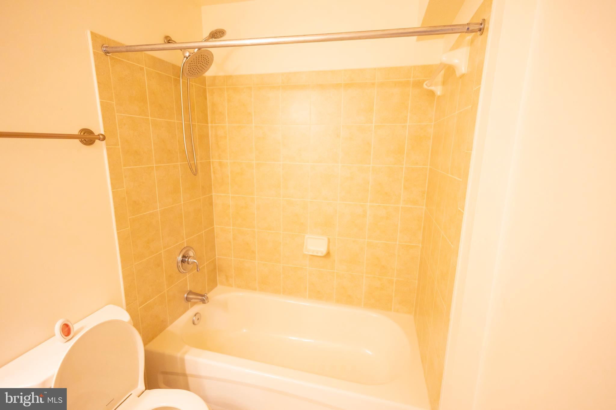 LAKE JAMESON - Residential