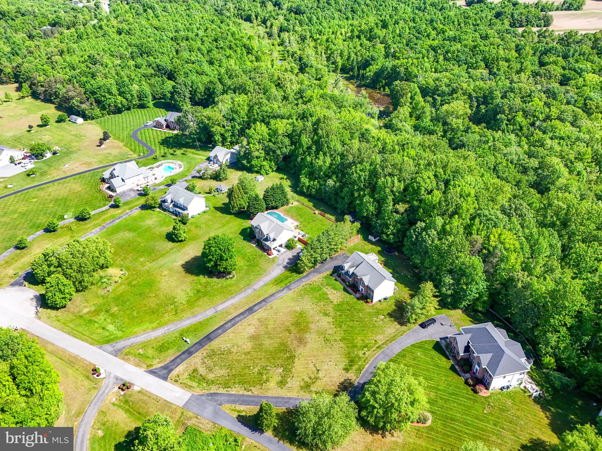 LAKE JAMESON - Residential