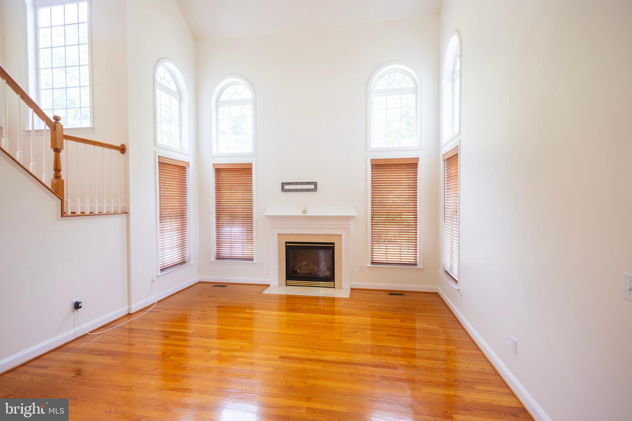 LAKE JAMESON - Residential