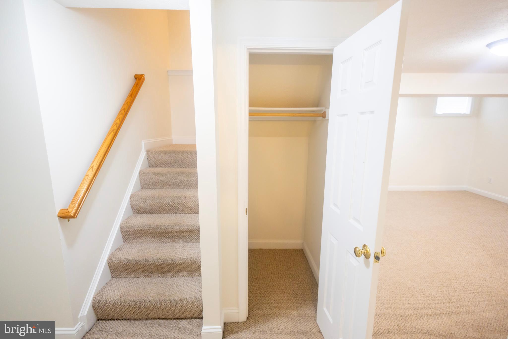 LAKE JAMESON - Residential