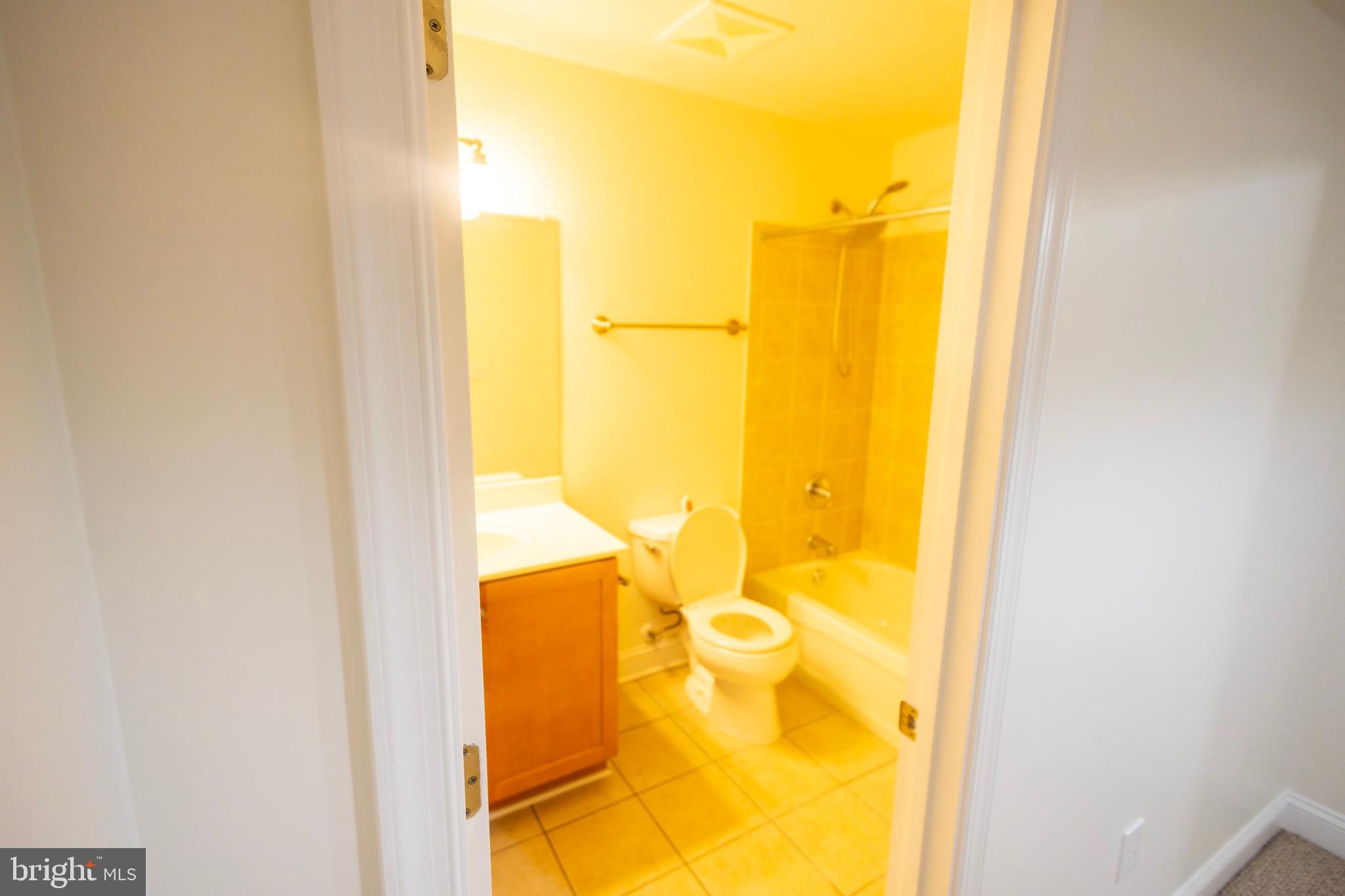 LAKE JAMESON - Residential