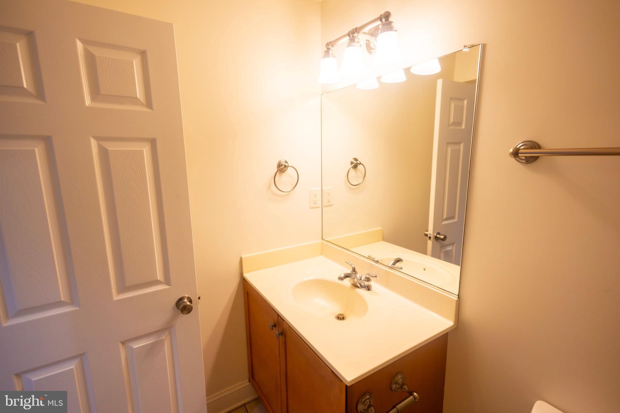 LAKE JAMESON - Residential