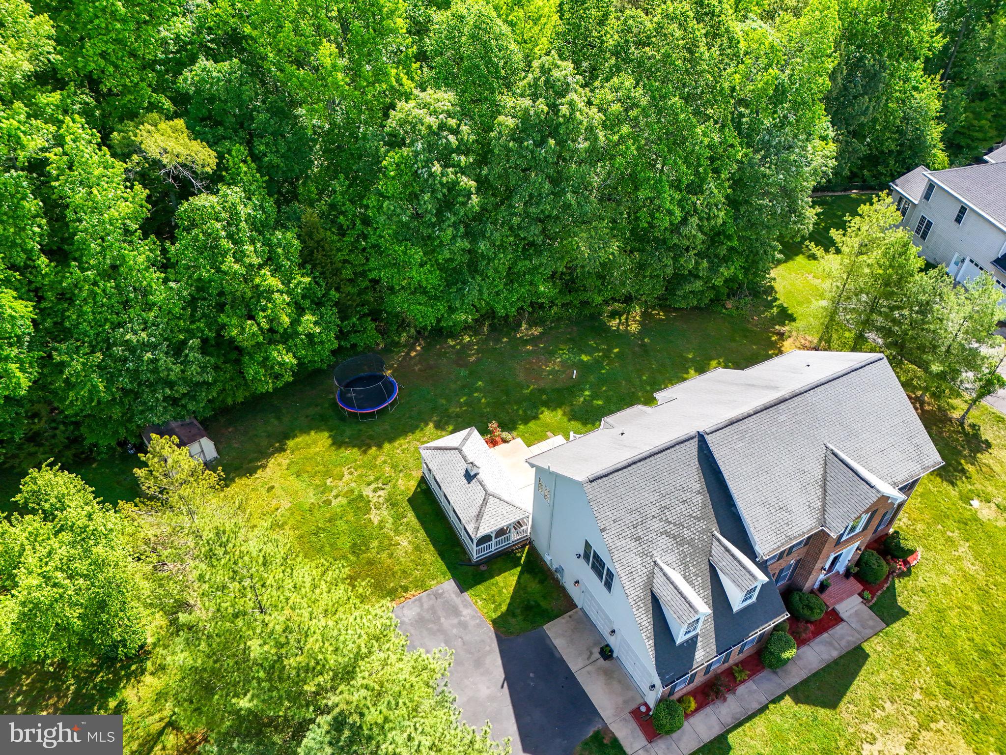 LAKE JAMESON - Residential