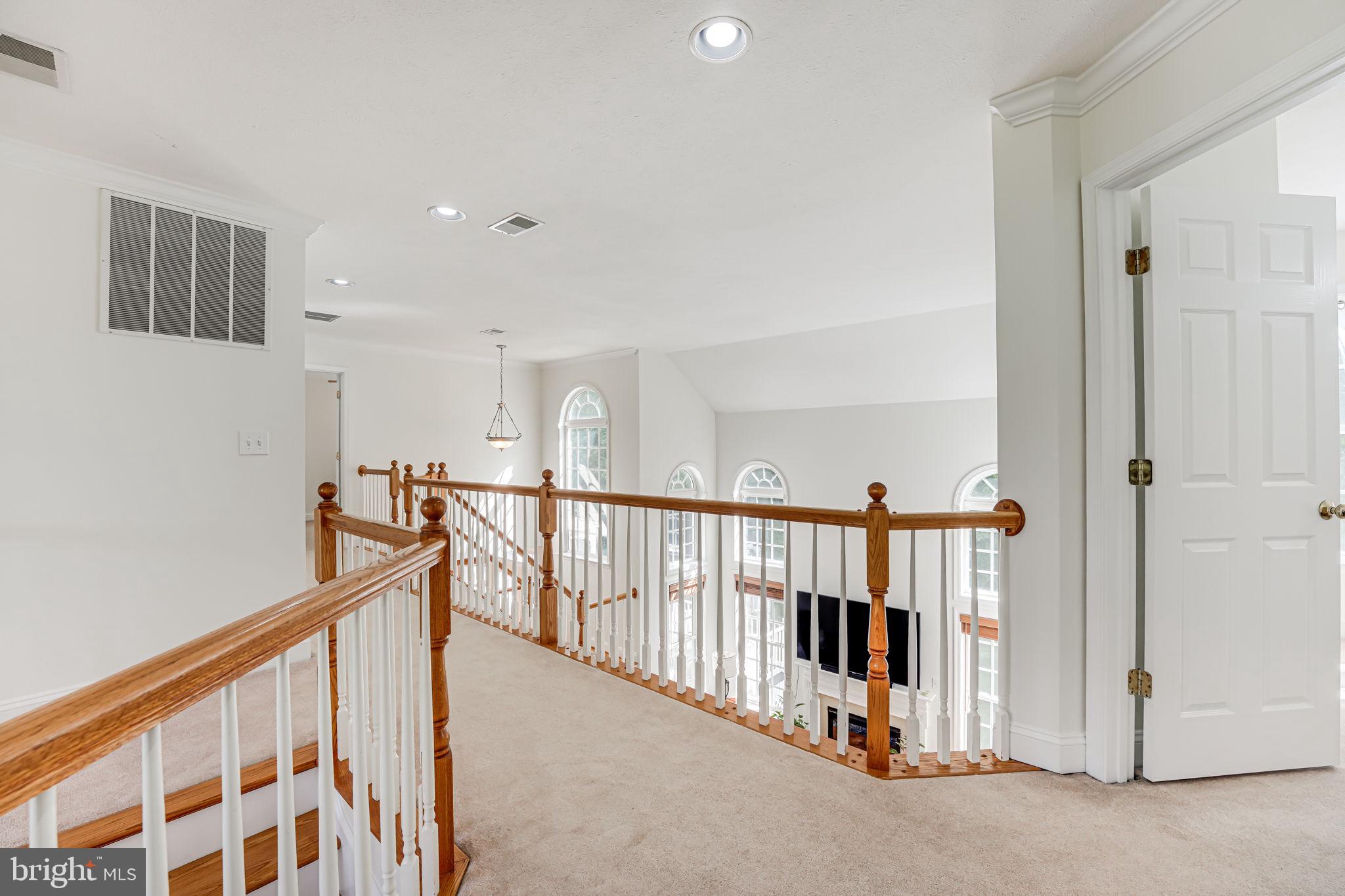 LAKE JAMESON - Residential