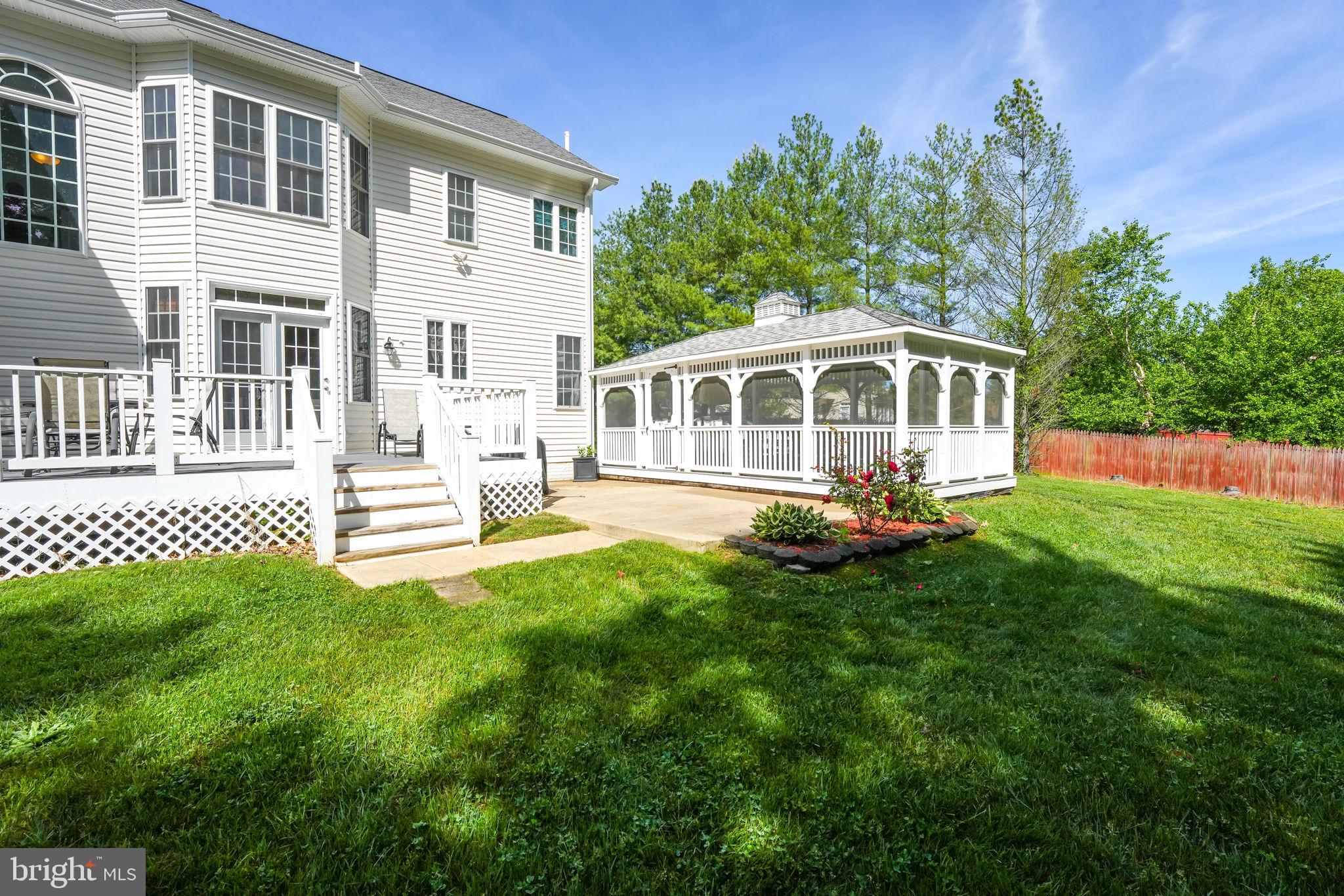 LAKE JAMESON - Residential