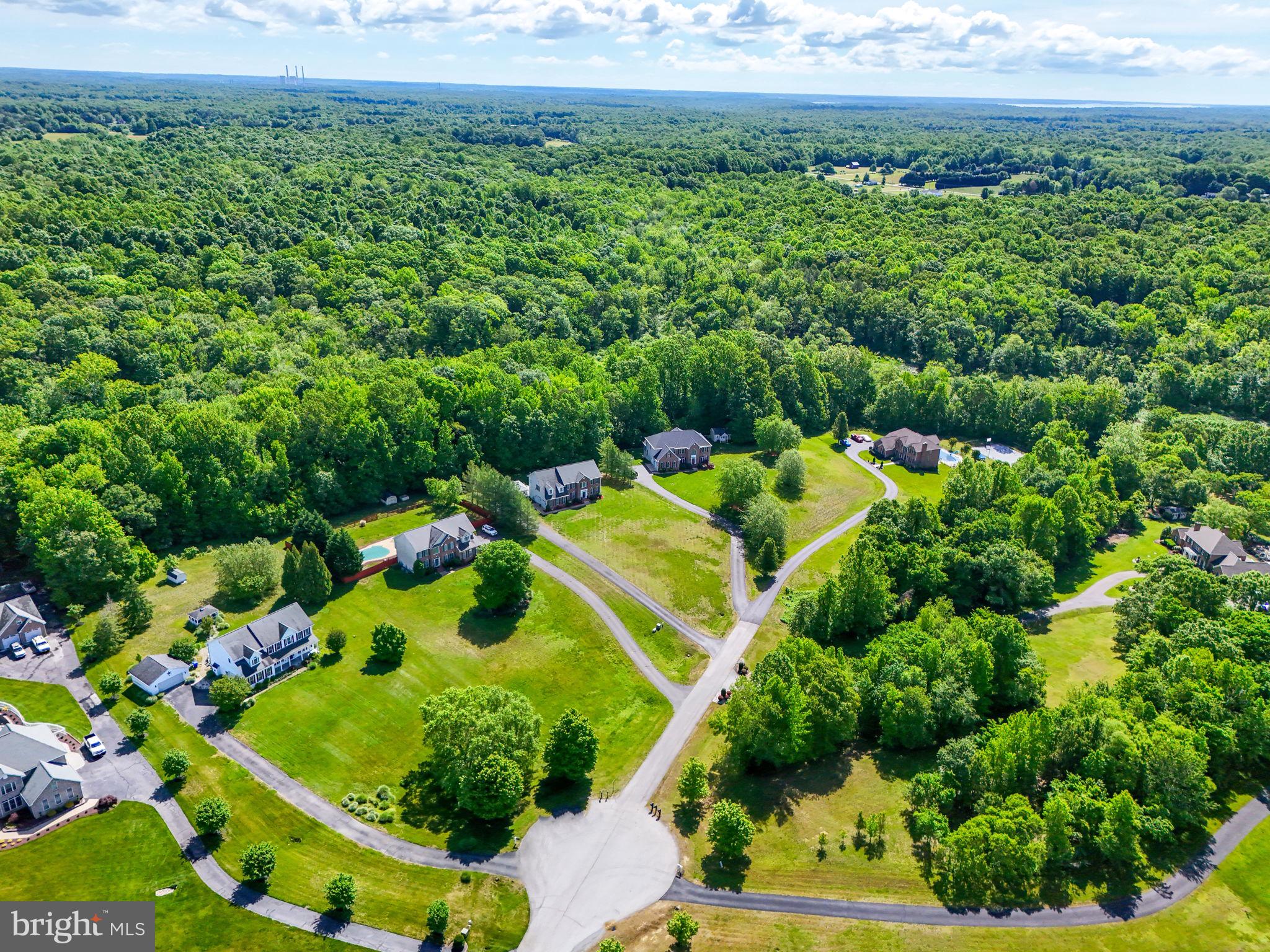 LAKE JAMESON - Residential