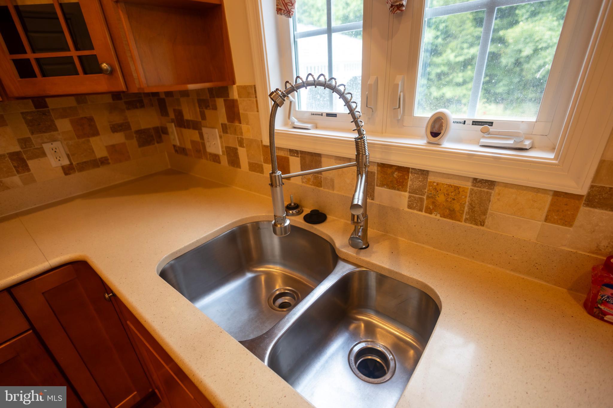 LAKE JAMESON - Residential