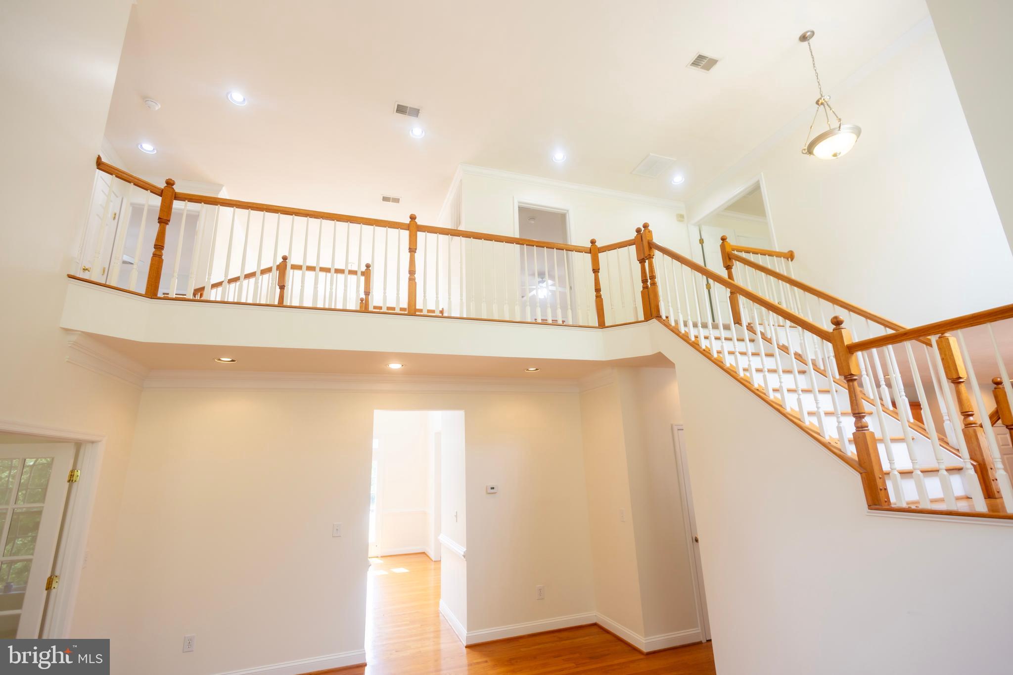 LAKE JAMESON - Residential