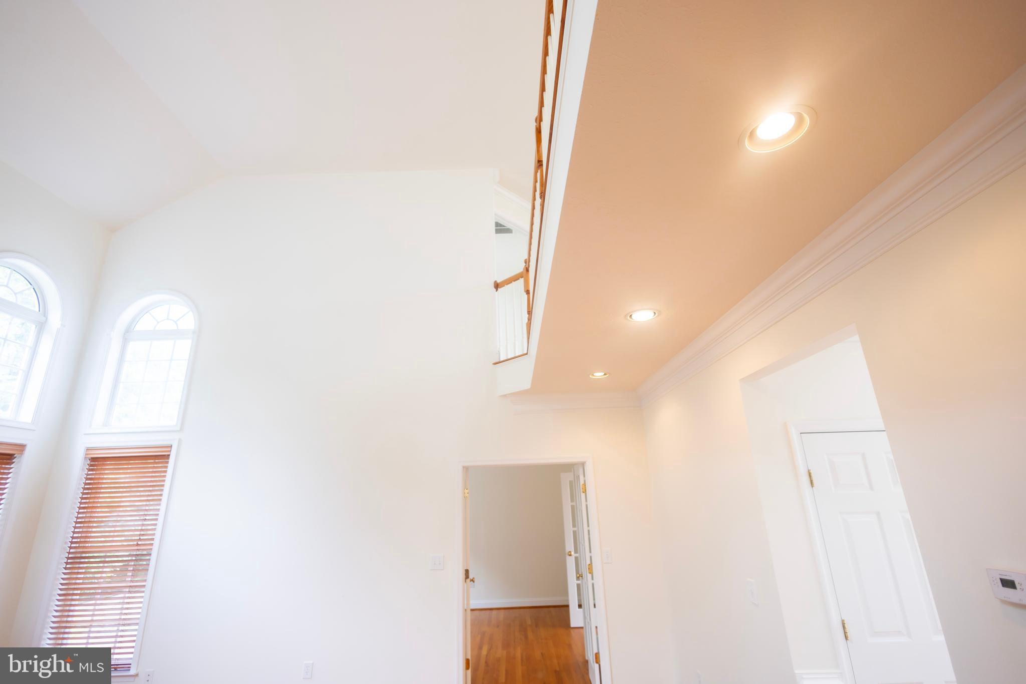 LAKE JAMESON - Residential