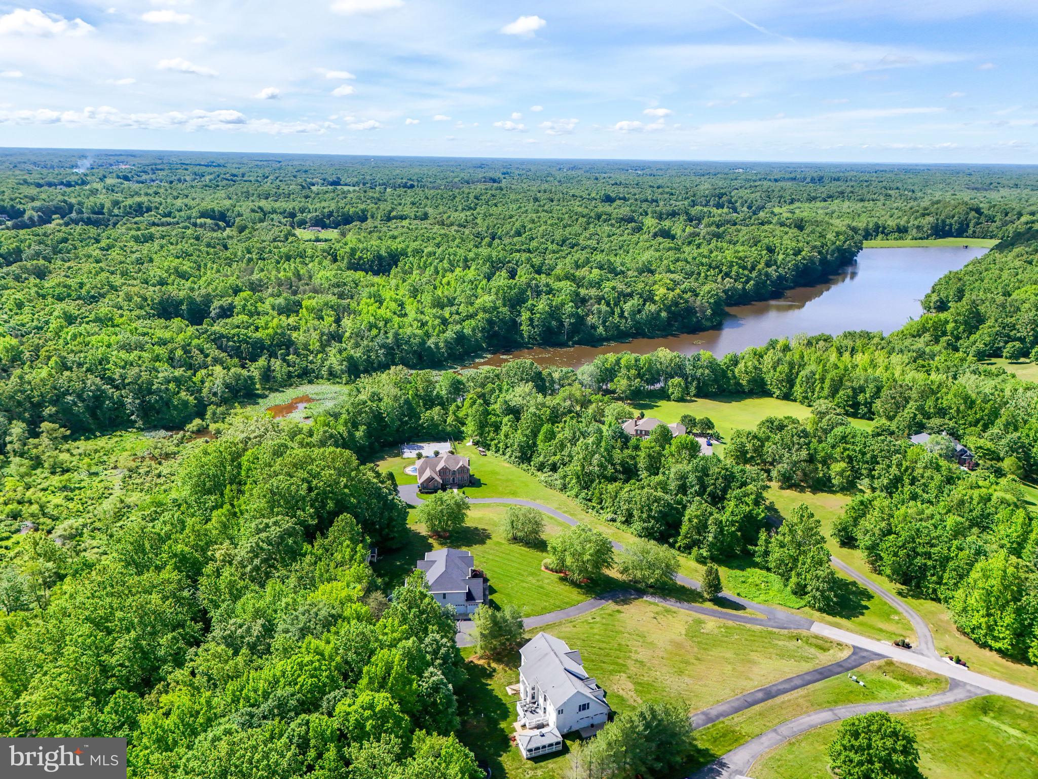 LAKE JAMESON - Residential
