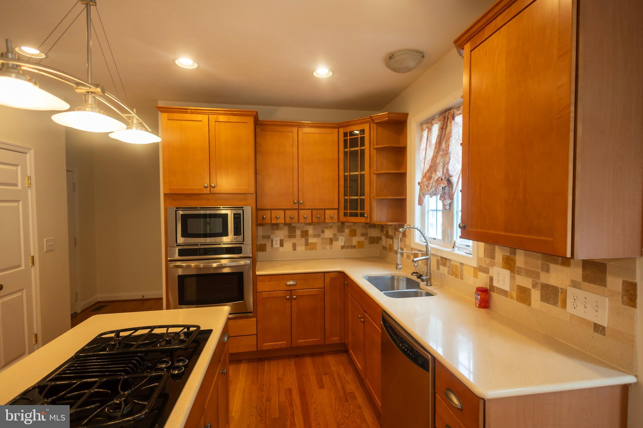 LAKE JAMESON - Residential