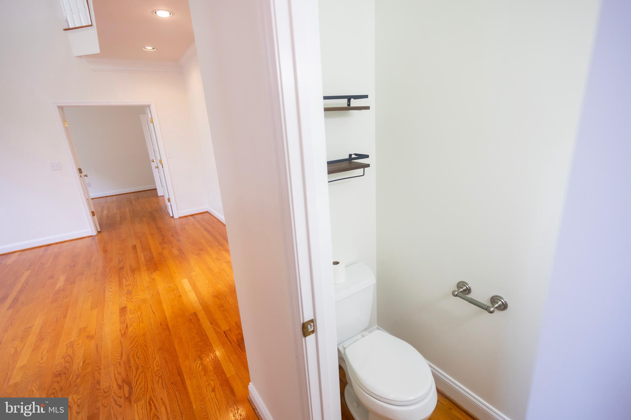 LAKE JAMESON - Residential