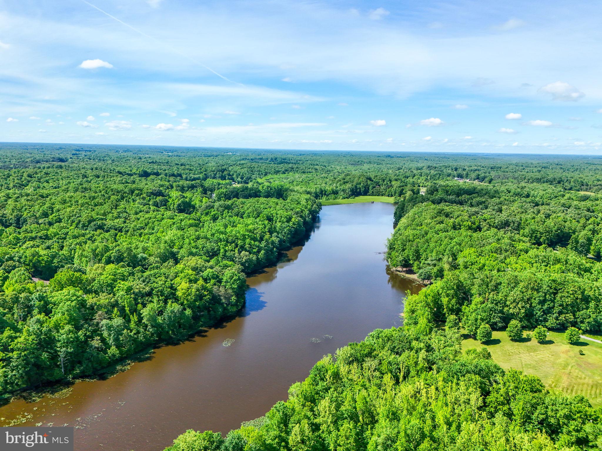 LAKE JAMESON - Residential