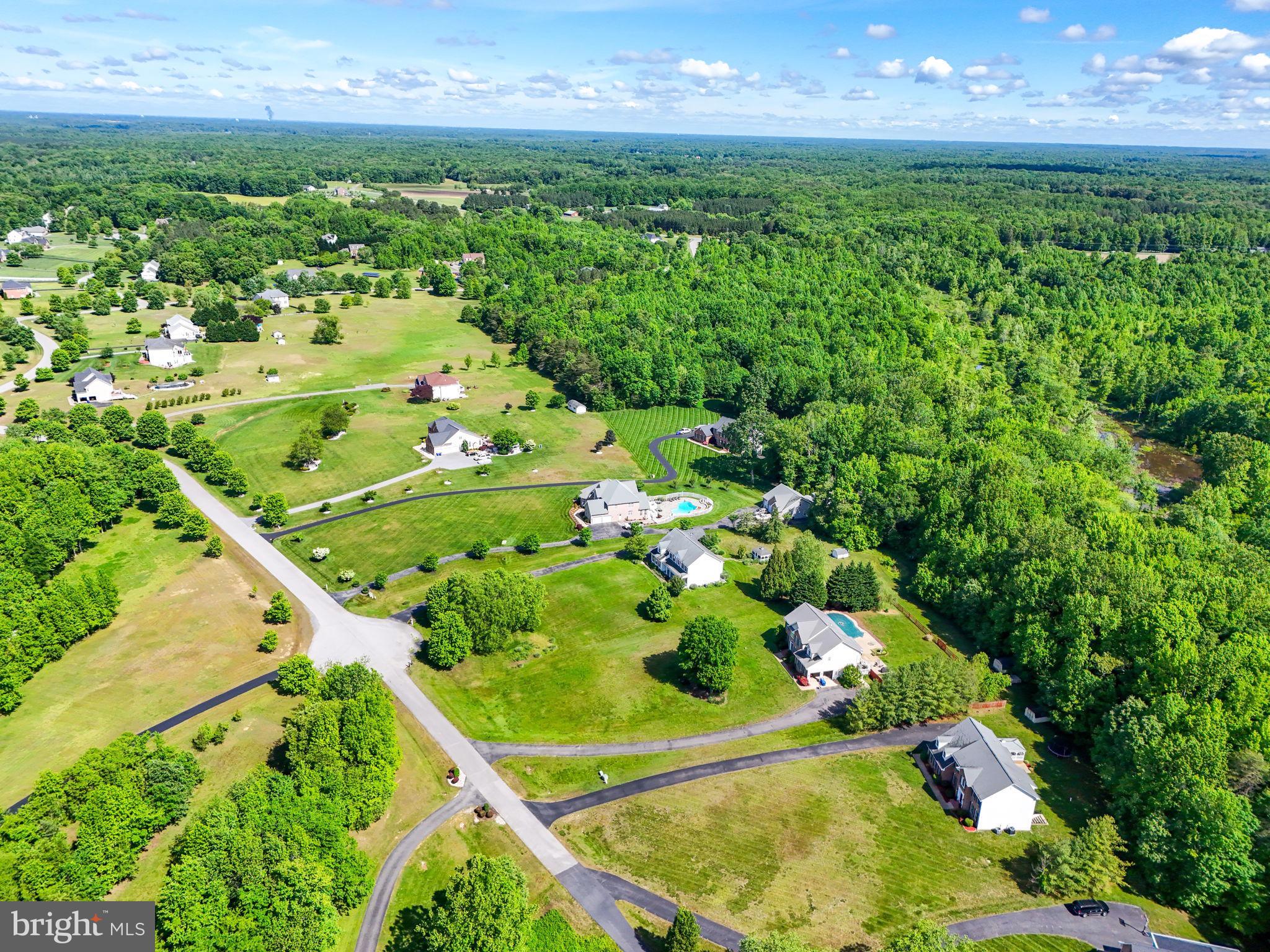 LAKE JAMESON - Residential