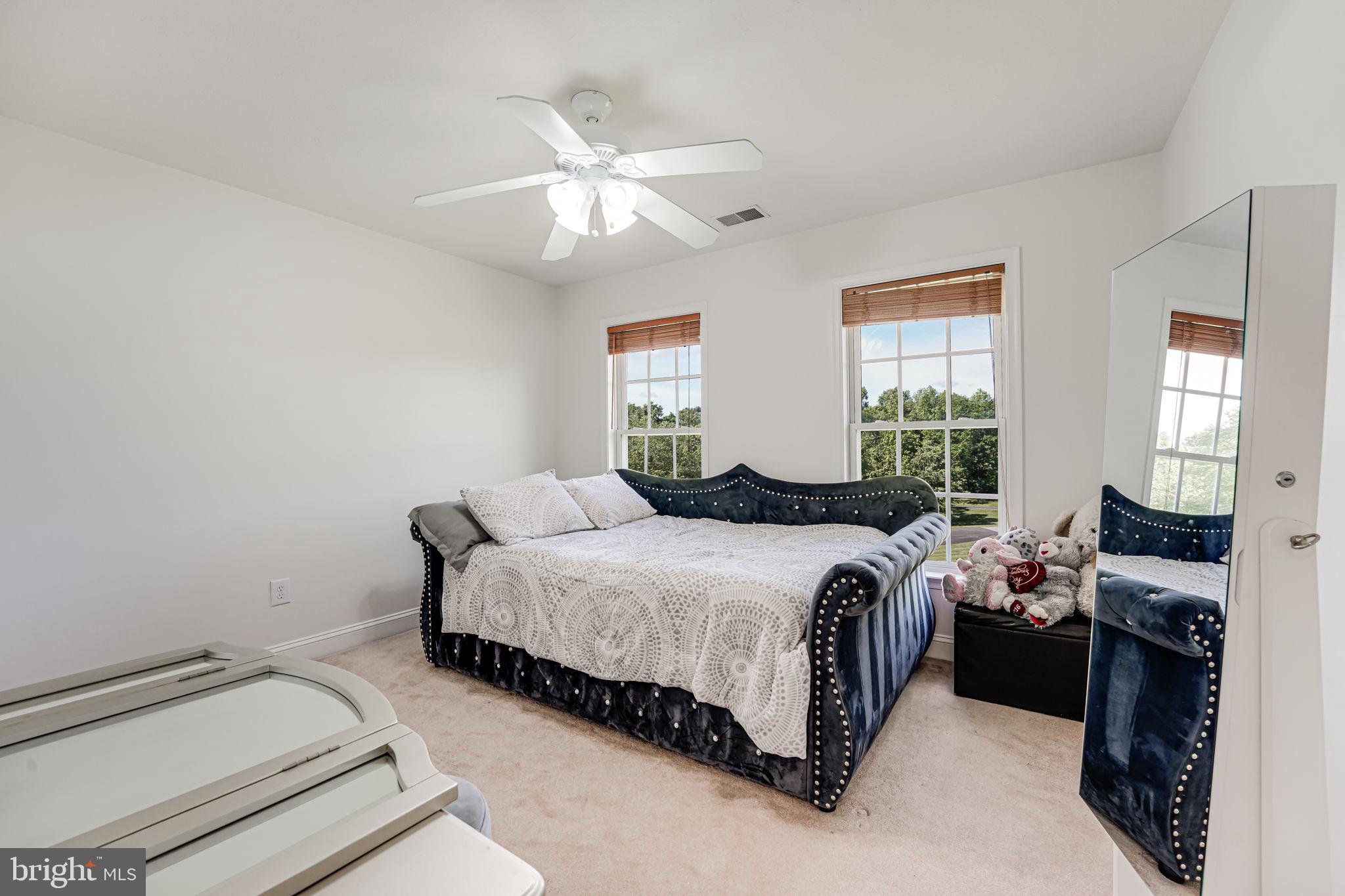 LAKE JAMESON - Residential