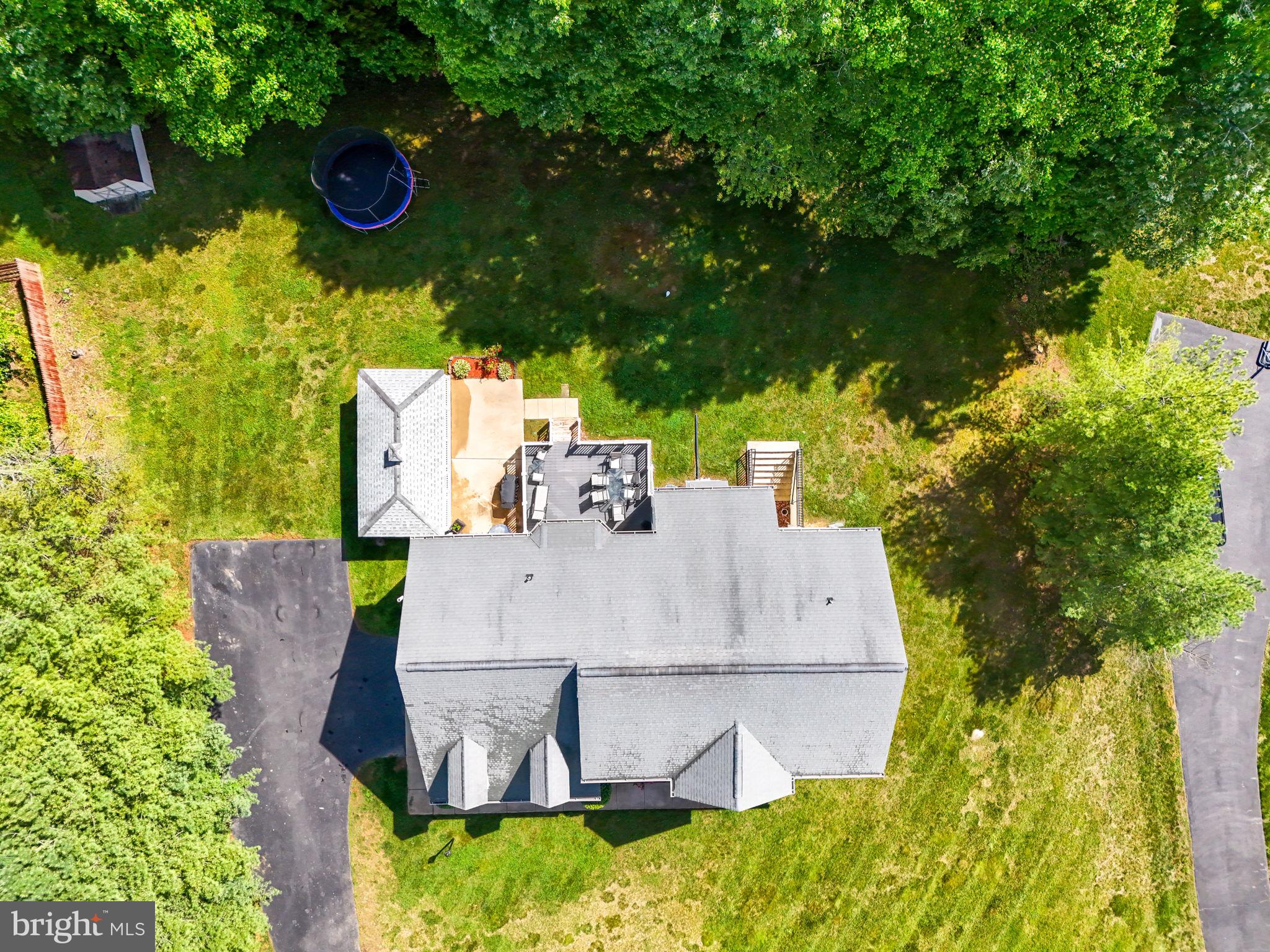 LAKE JAMESON - Residential