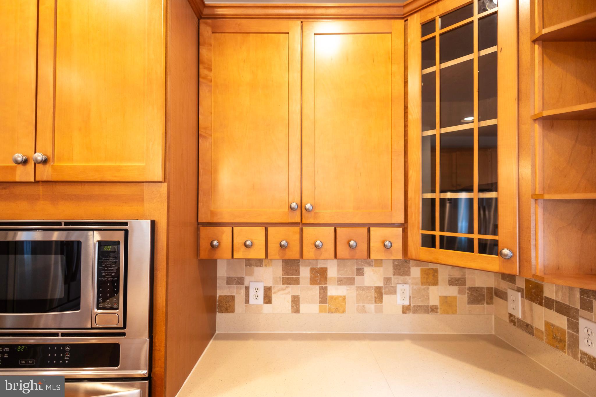 LAKE JAMESON - Residential