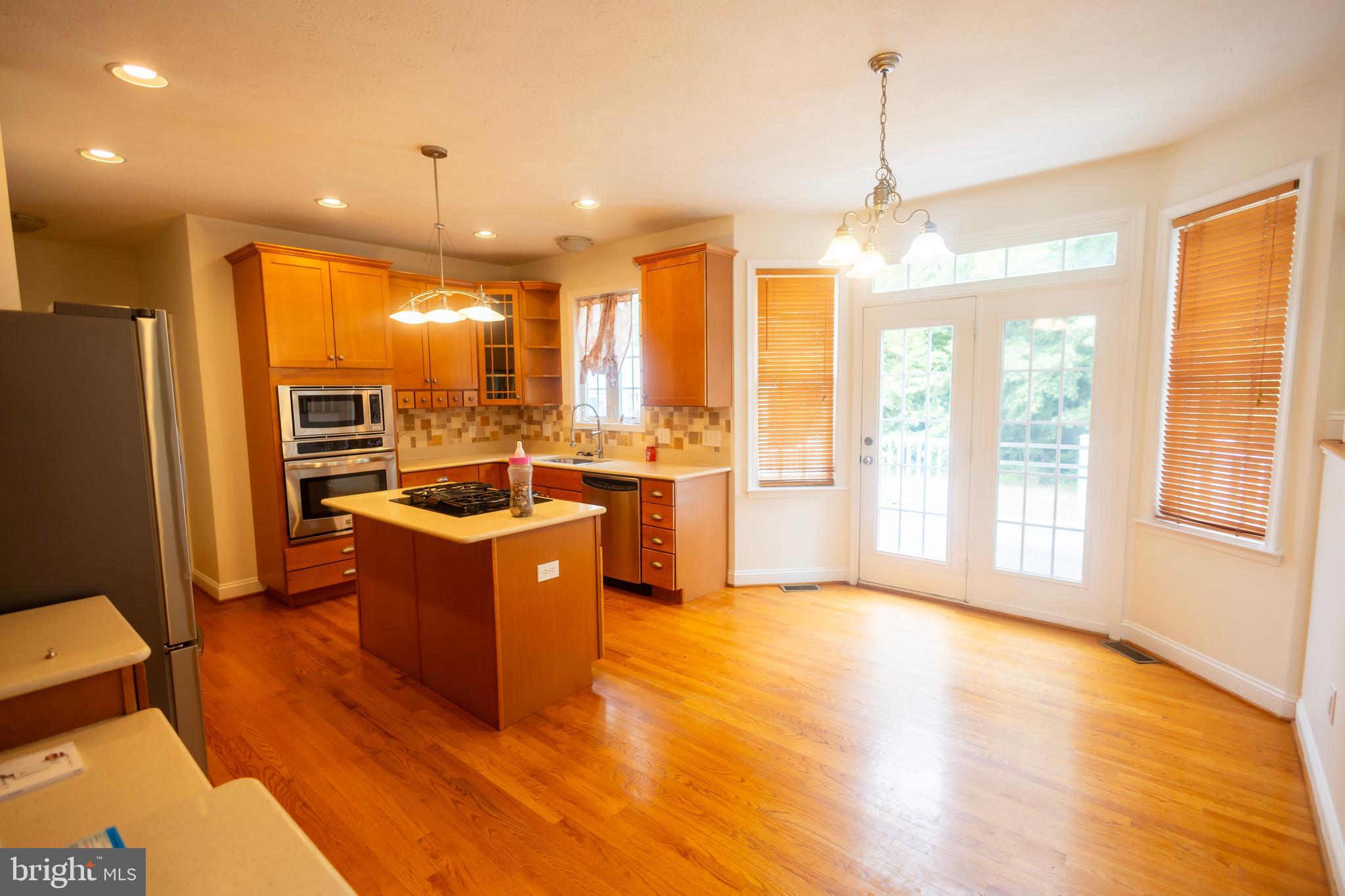 LAKE JAMESON - Residential