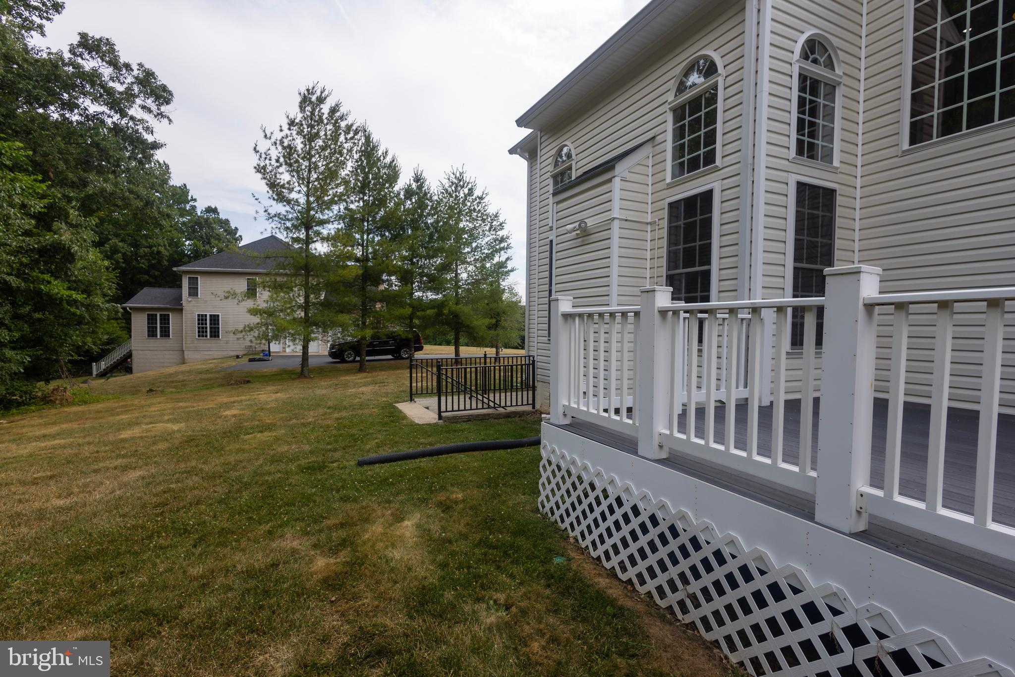 LAKE JAMESON - Residential