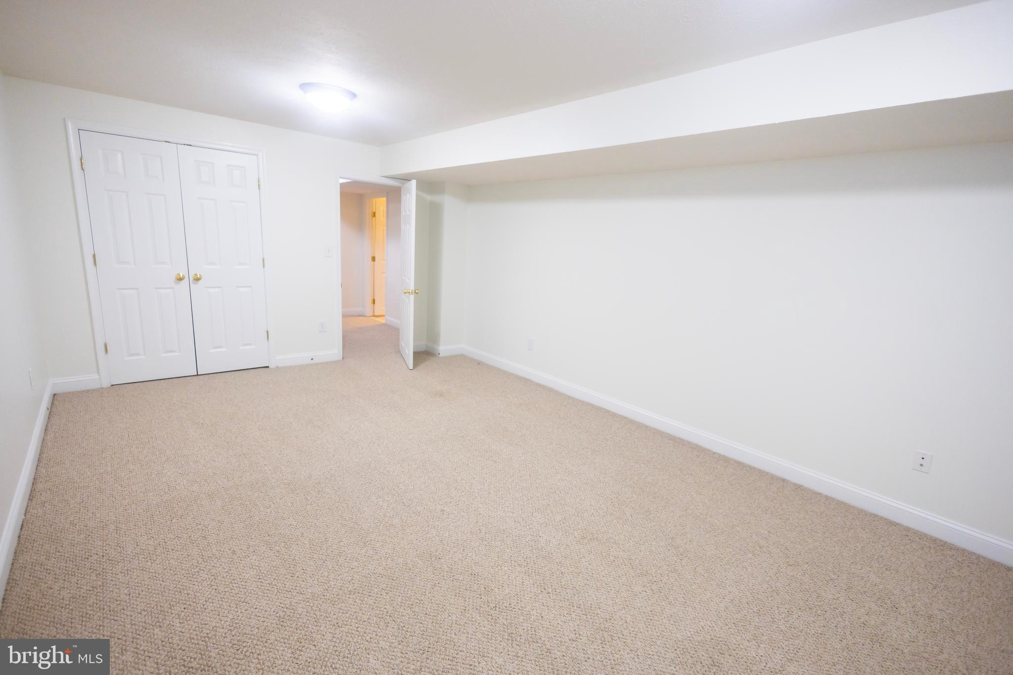 LAKE JAMESON - Residential