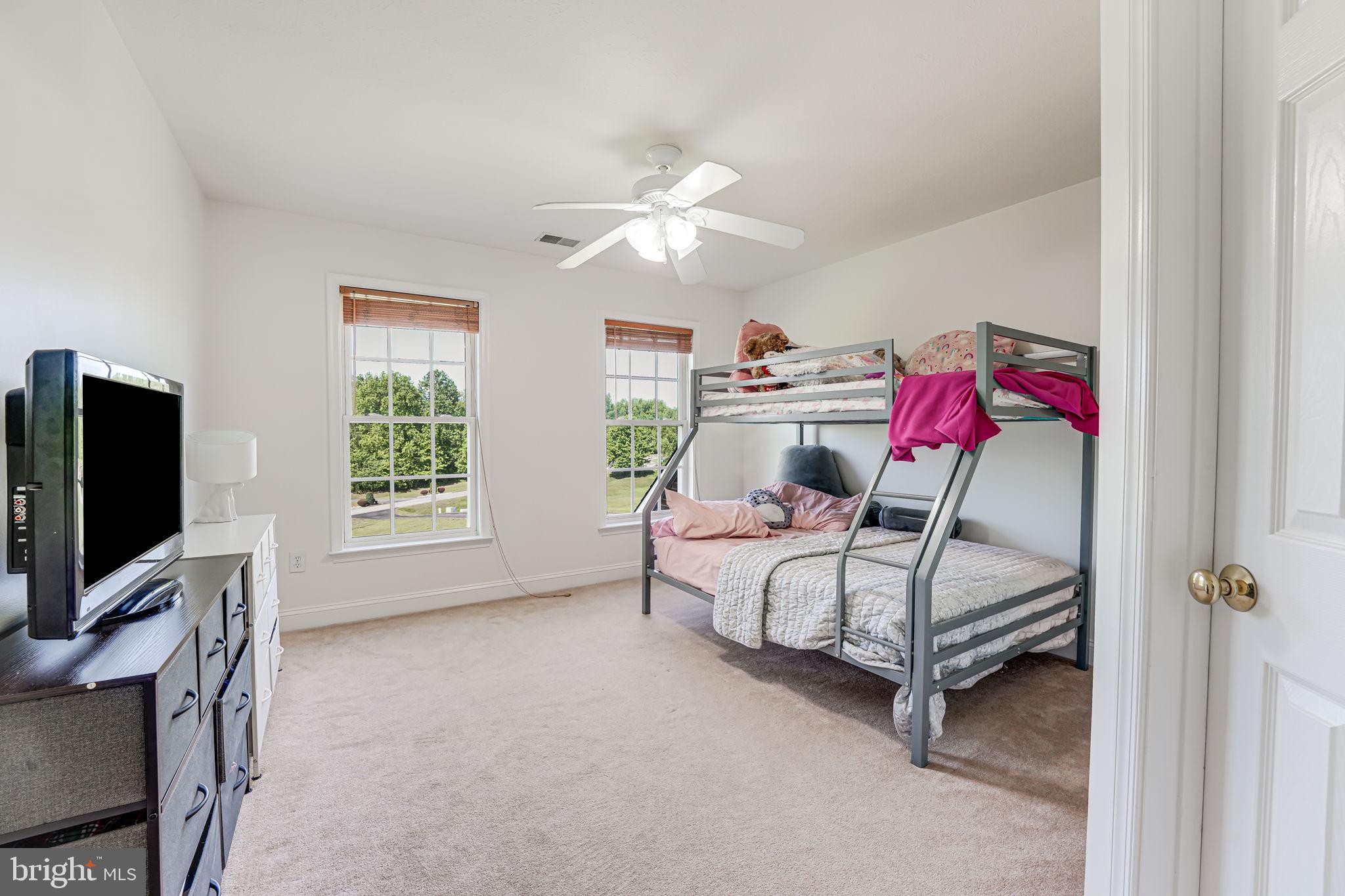 LAKE JAMESON - Residential