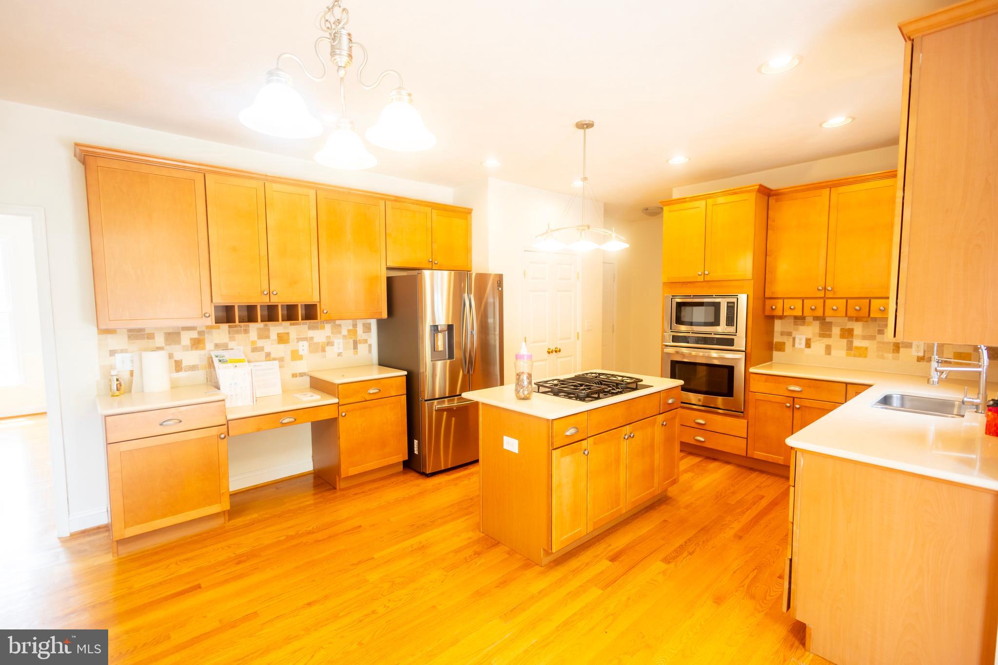 LAKE JAMESON - Residential