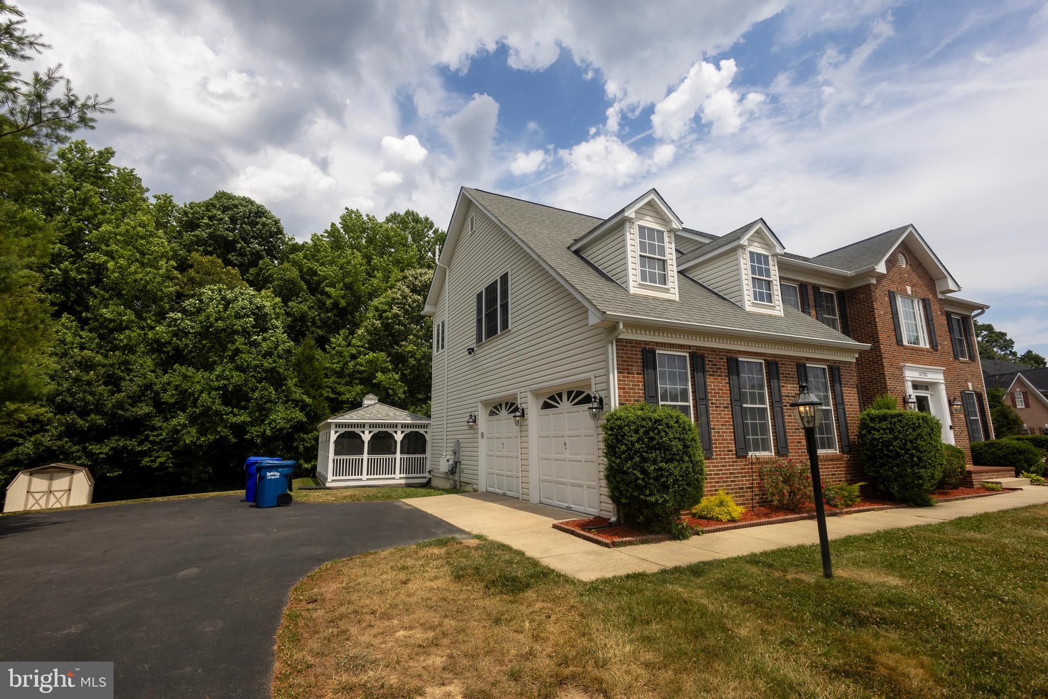 LAKE JAMESON - Residential