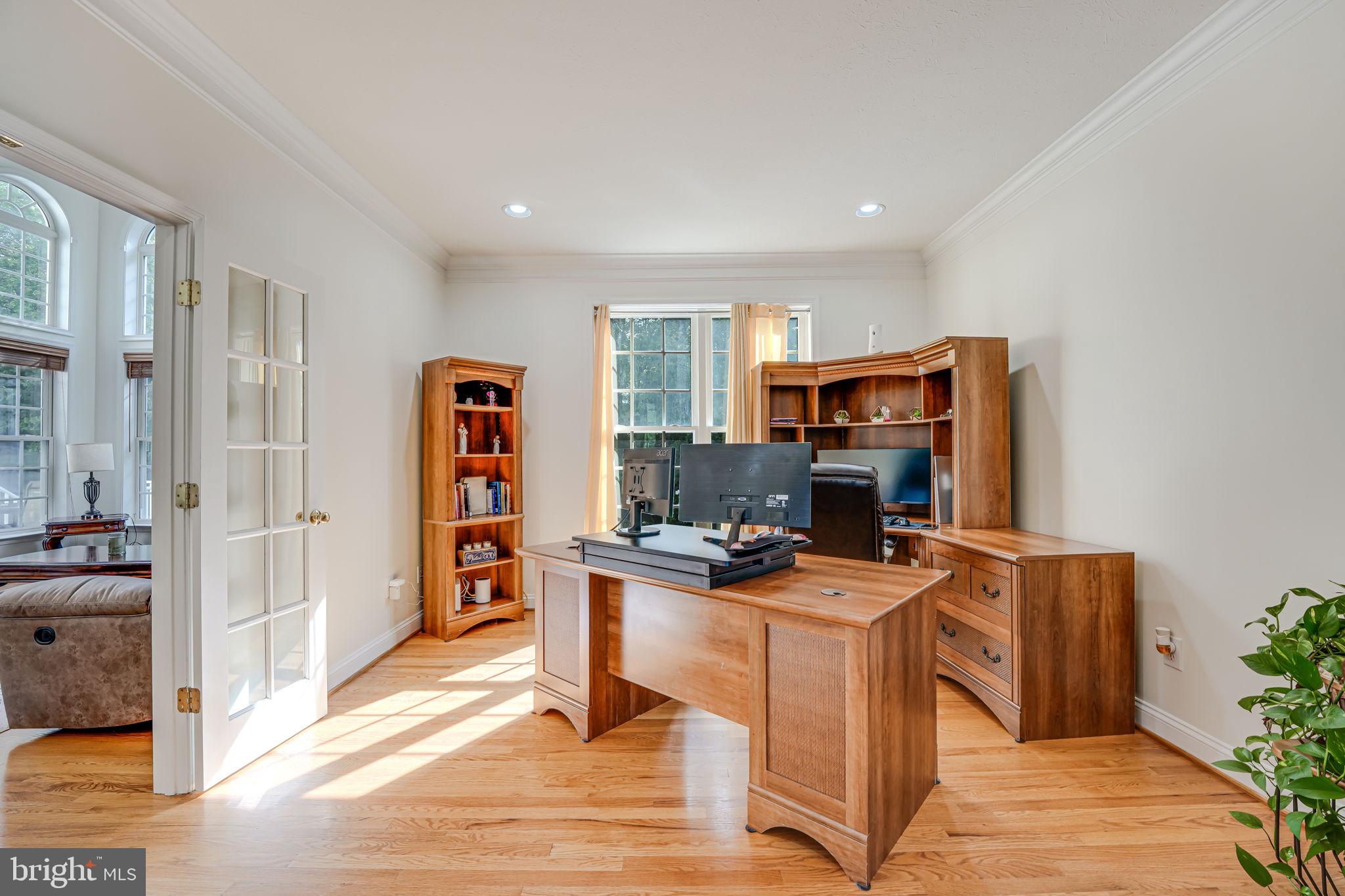 LAKE JAMESON - Residential