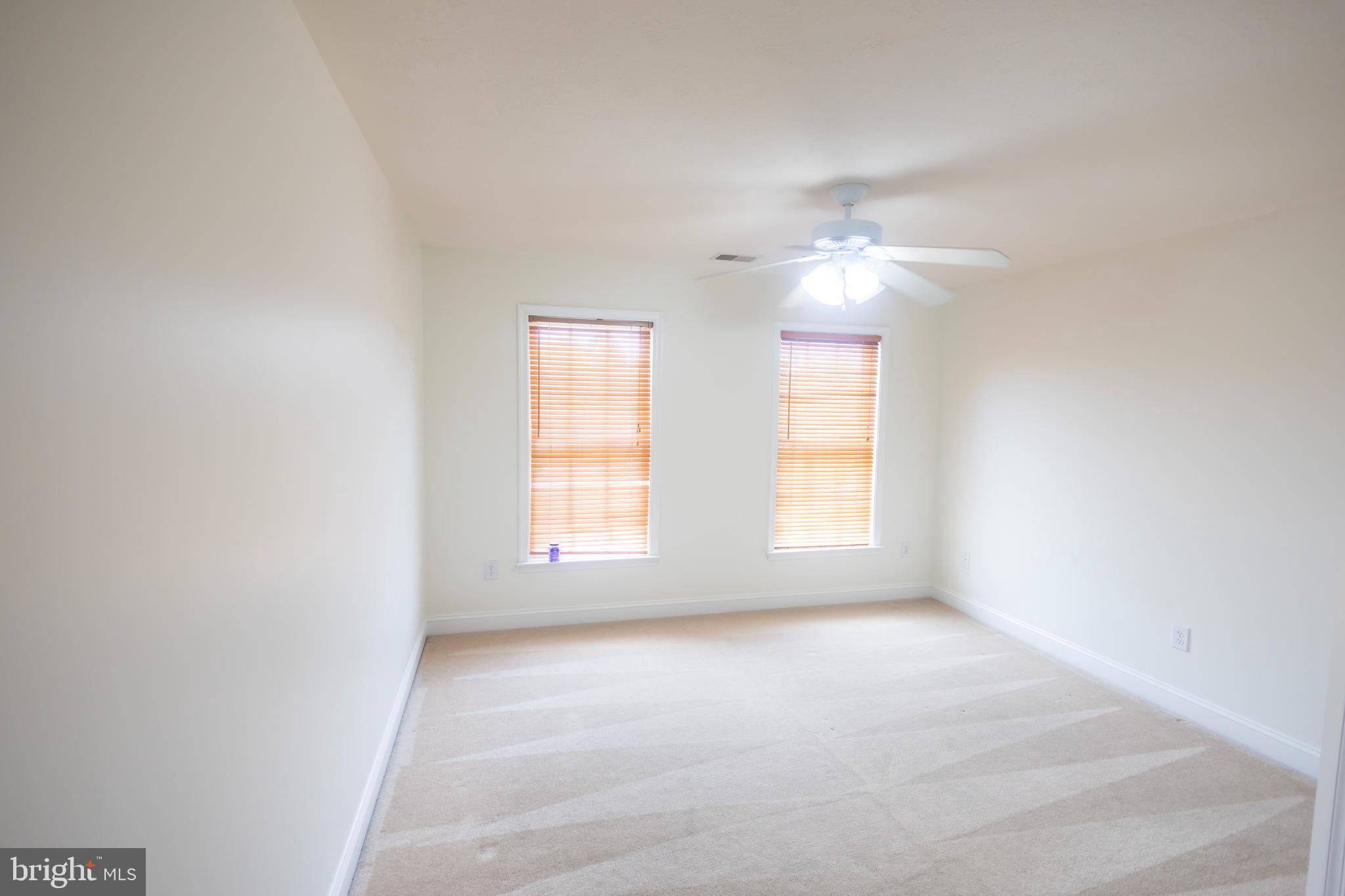 LAKE JAMESON - Residential