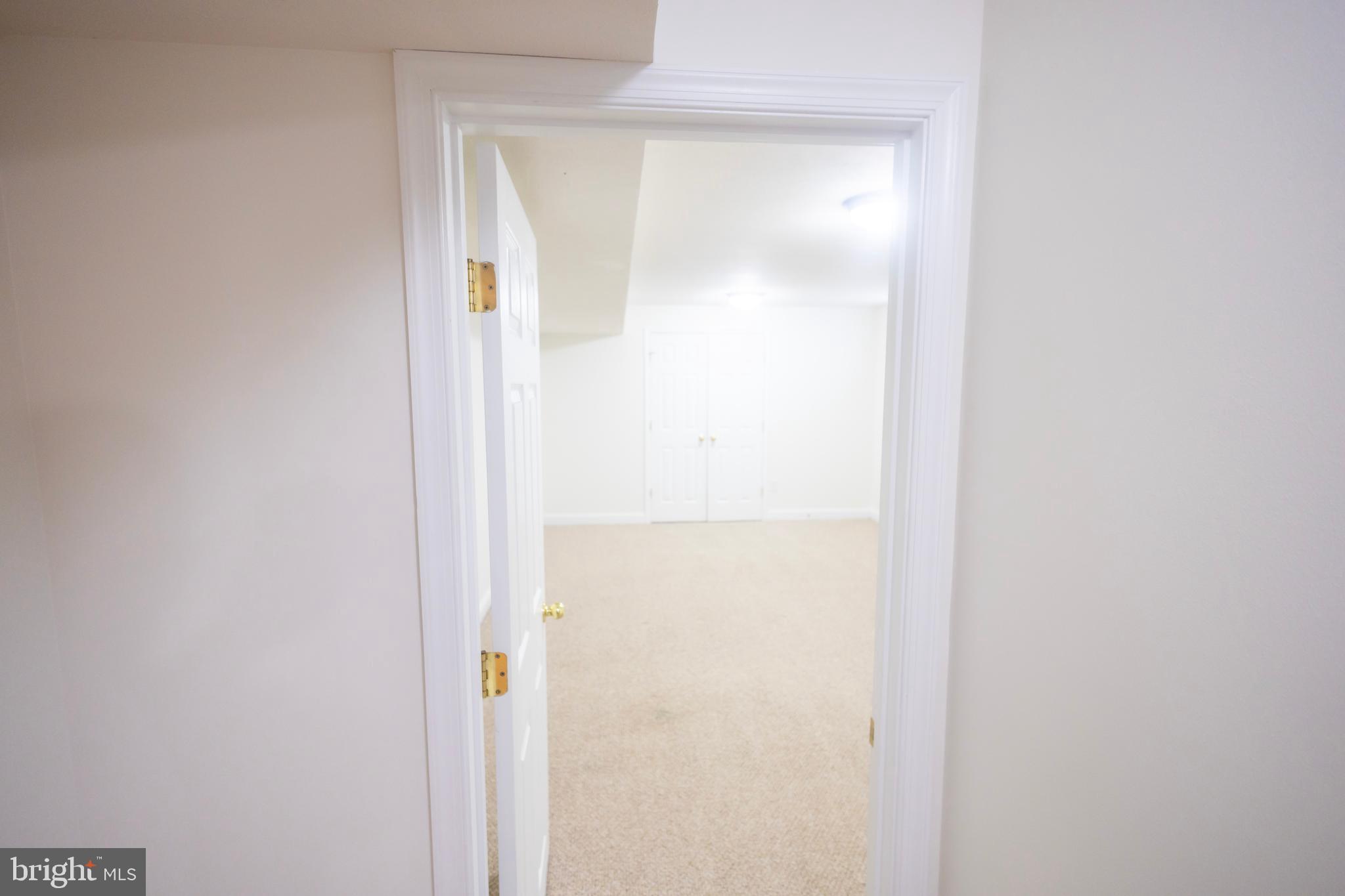 LAKE JAMESON - Residential