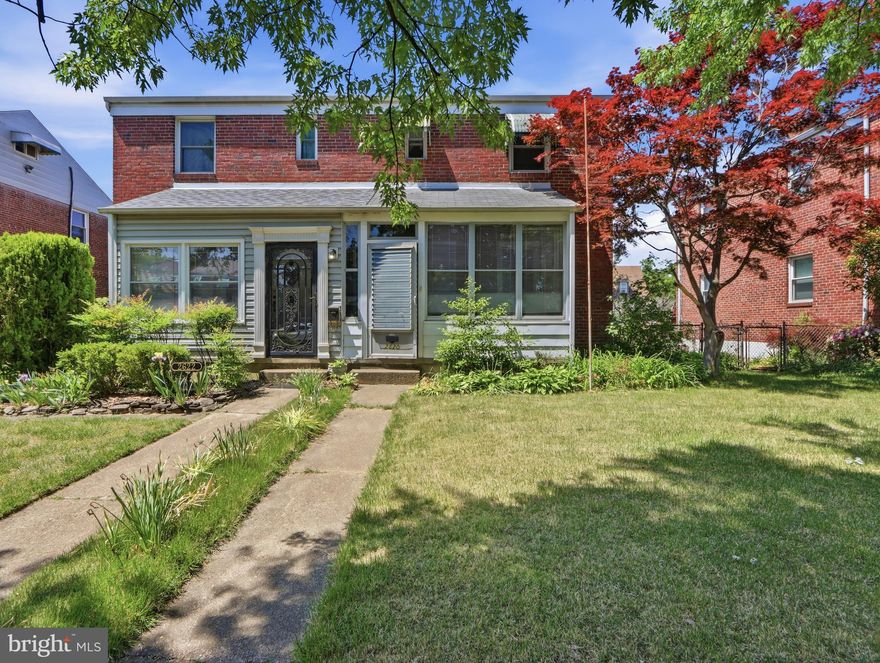 3 bed, 1 bath bright semi-detached home with a finished basement and enclosed sunporch! Features custom built-ins in the dining room and kitchen, plus a spacious clubroom perfect for entertaining. Enjoy the wonderful front, side, and rear yards. Property also includes a small parking pad and a one-car garage with electric.