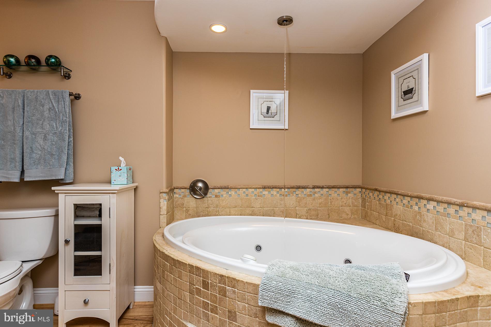 BLOOMS CROSSING - Residential