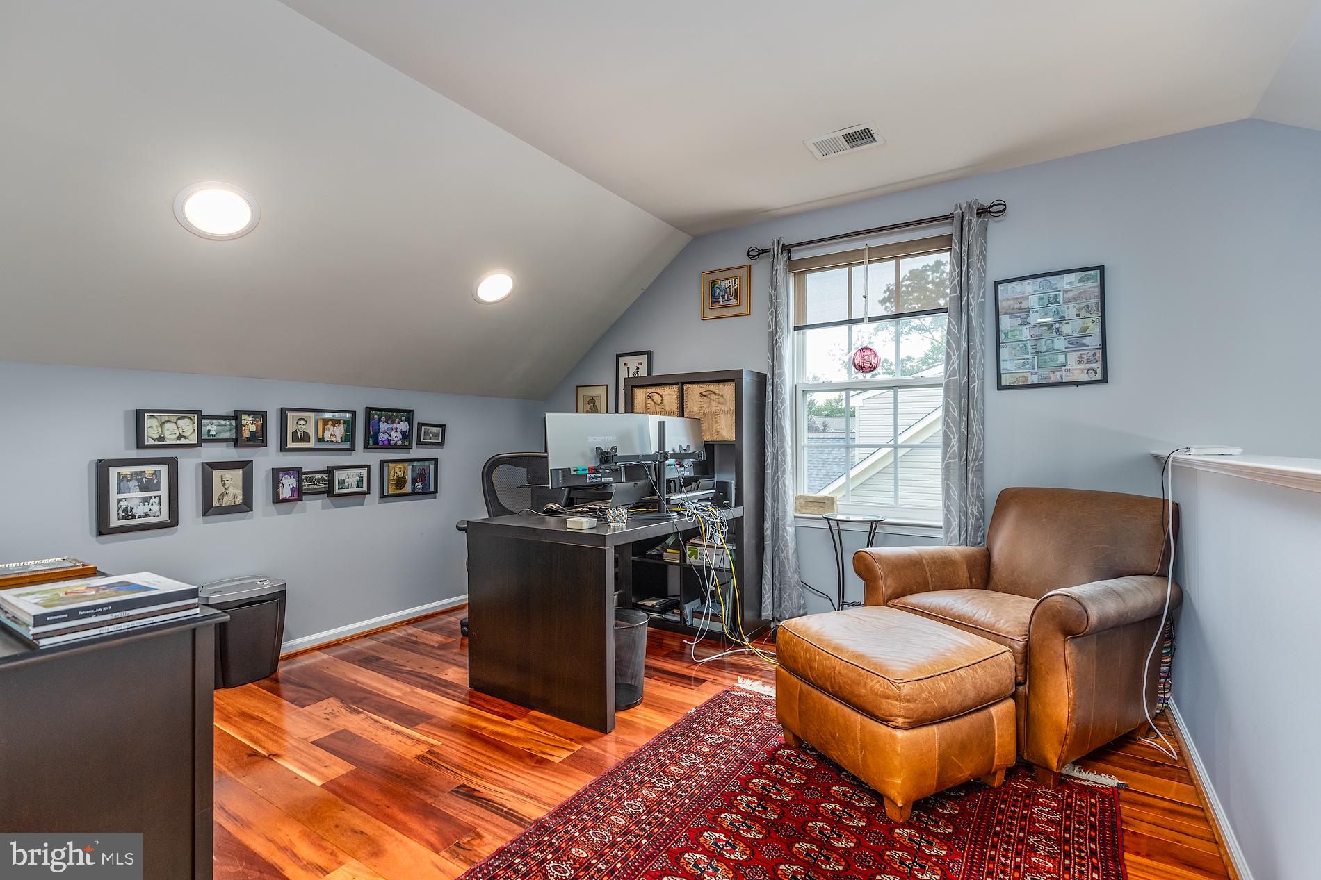 BLOOMS CROSSING - Residential