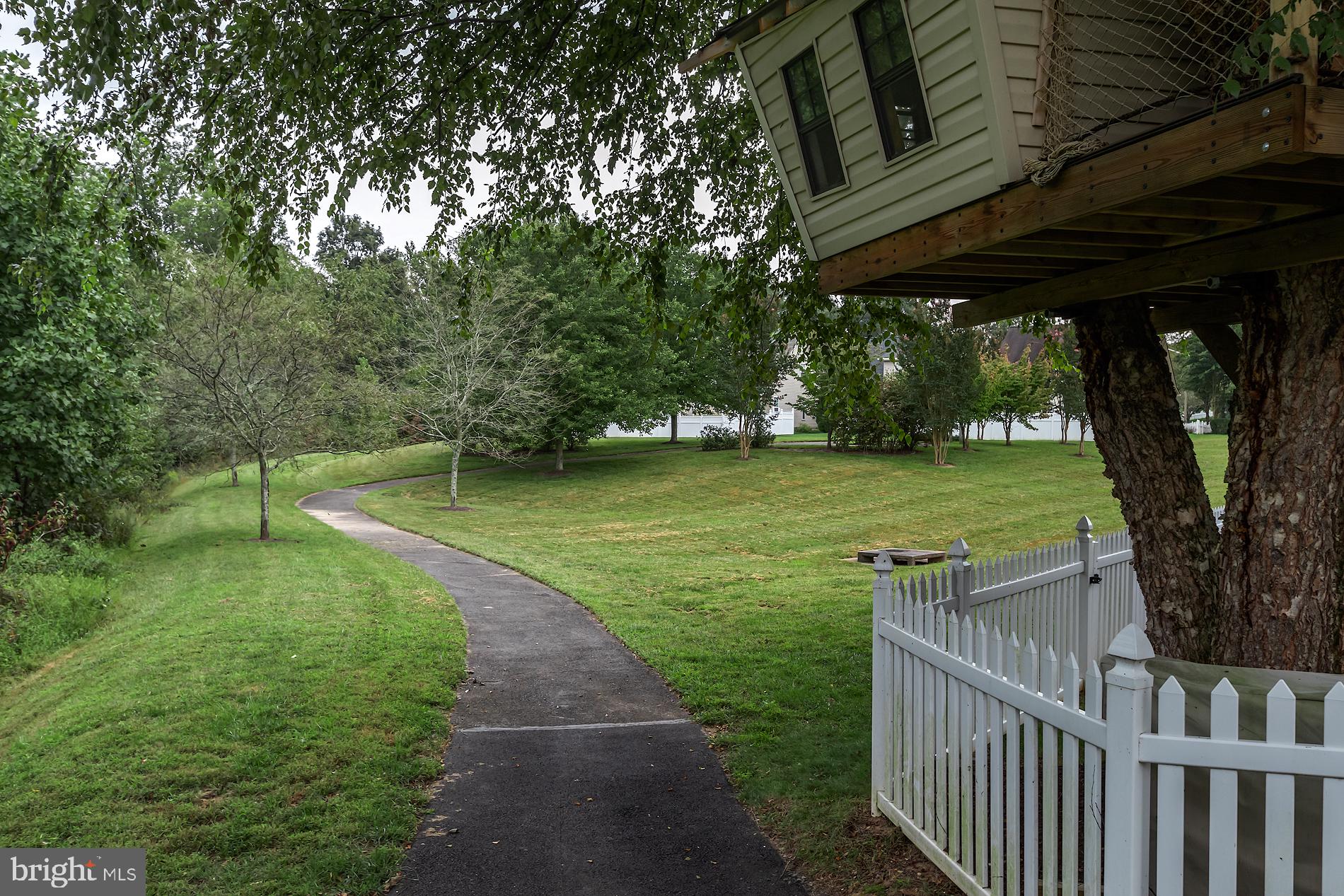 BLOOMS CROSSING - Residential