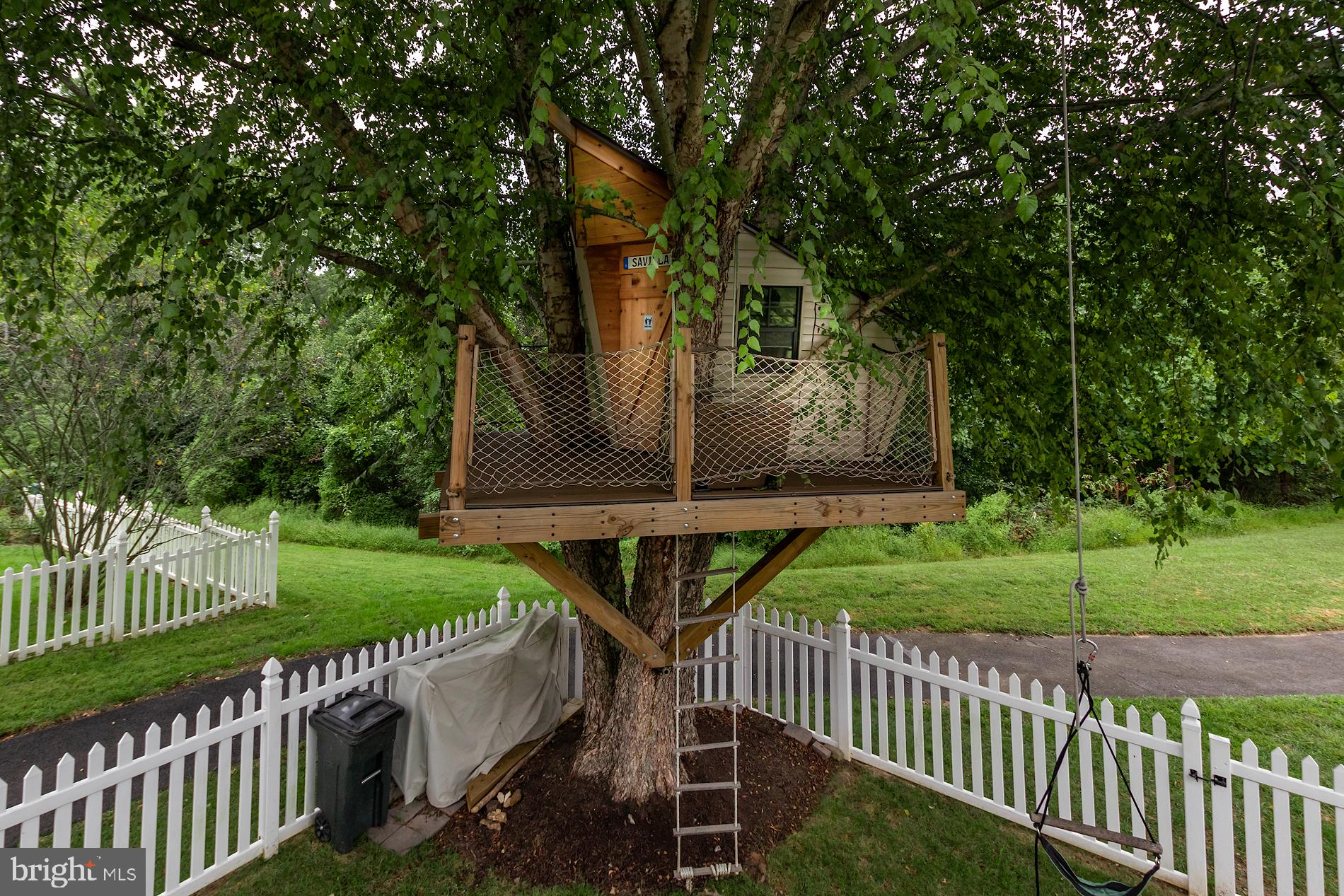 BLOOMS CROSSING - Residential