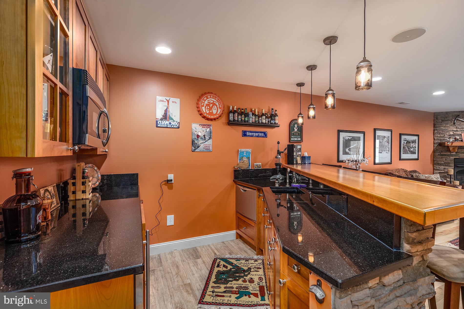 BLOOMS CROSSING - Residential